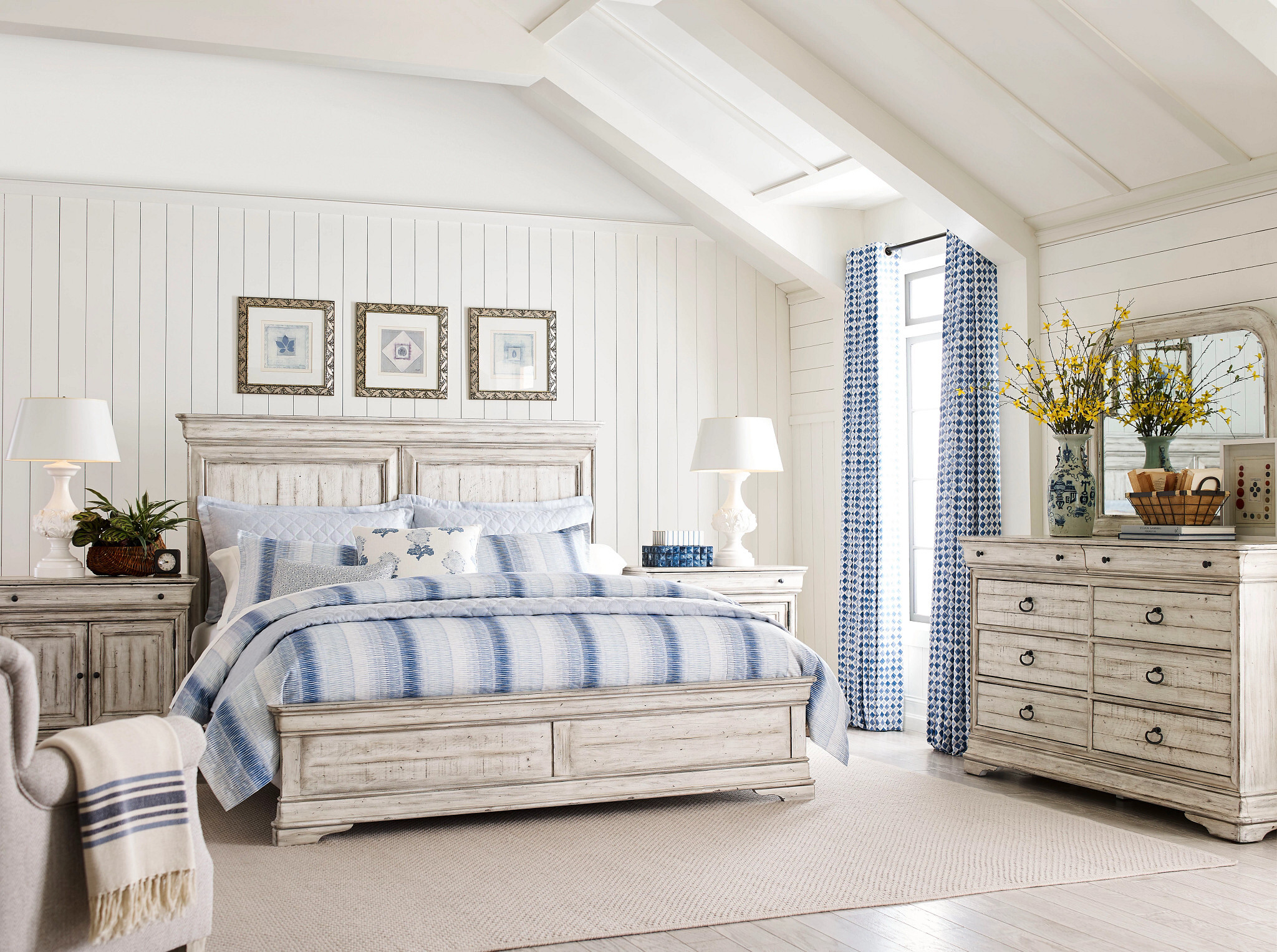 Selwyn Carlisle Wood Panel Bed