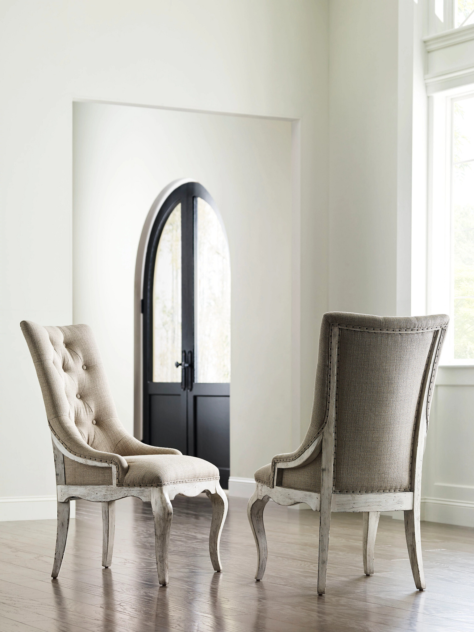 Selwyn New Haven Wood Extendable Dining Room Set