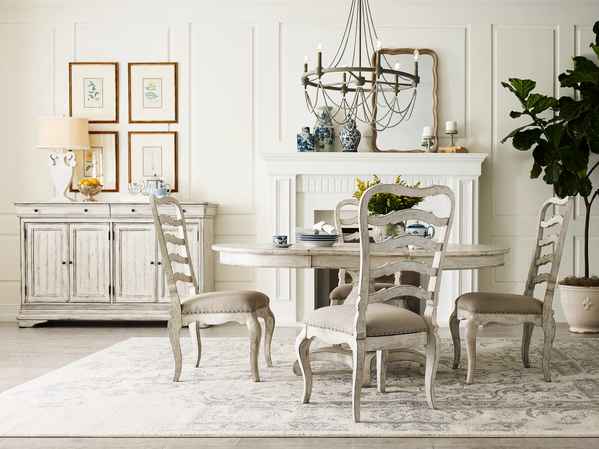 Selwyn Lloyd Wood Extendable Pedestal Dining Room Set
