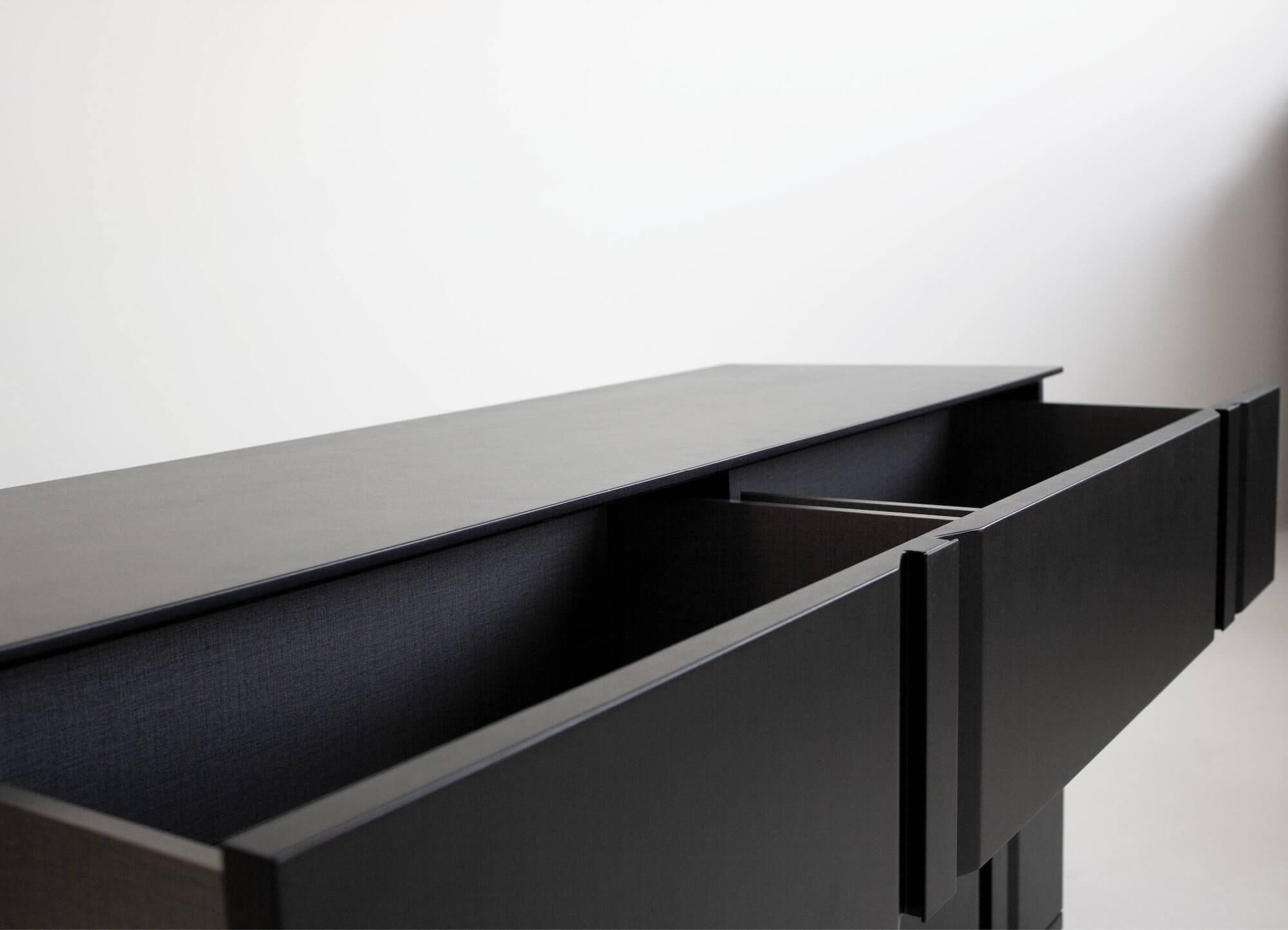 Carbon Double Dresser
