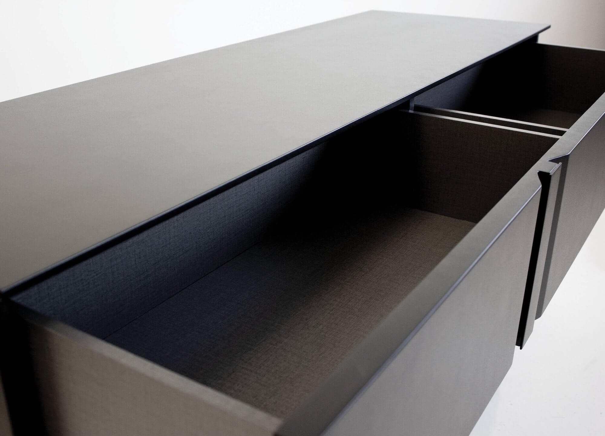 Carbon Double Dresser