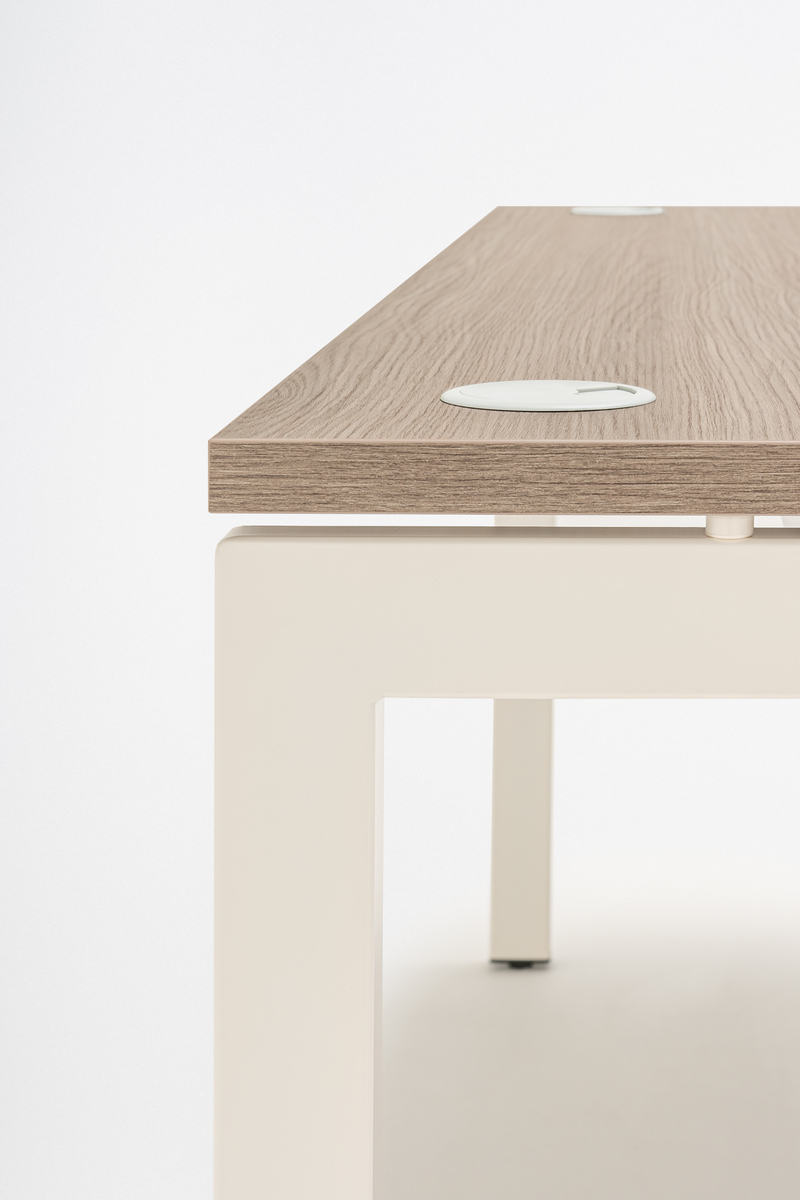 Ogi U Office Single Straight Desk, W62.9" x D27.5"