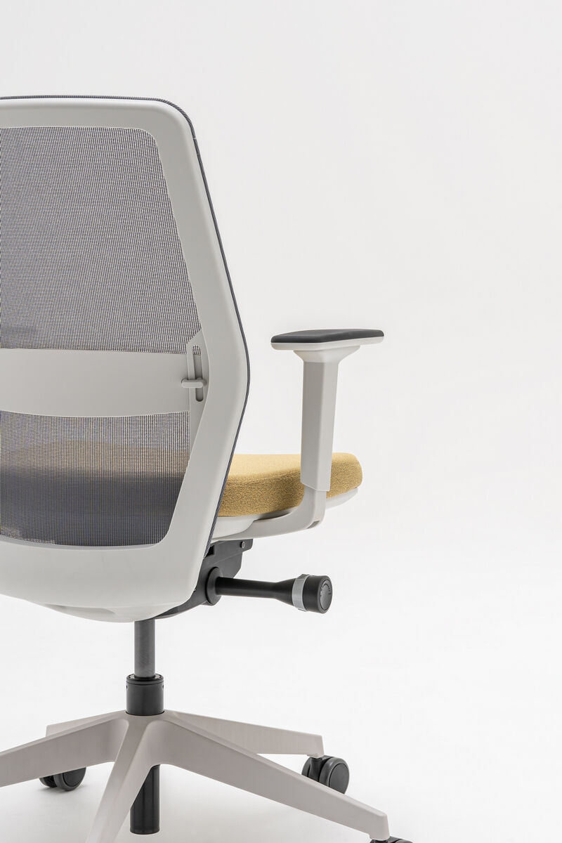 Evo Fabric Swivel Adjustable Office Chair w/Mesh Backrest
