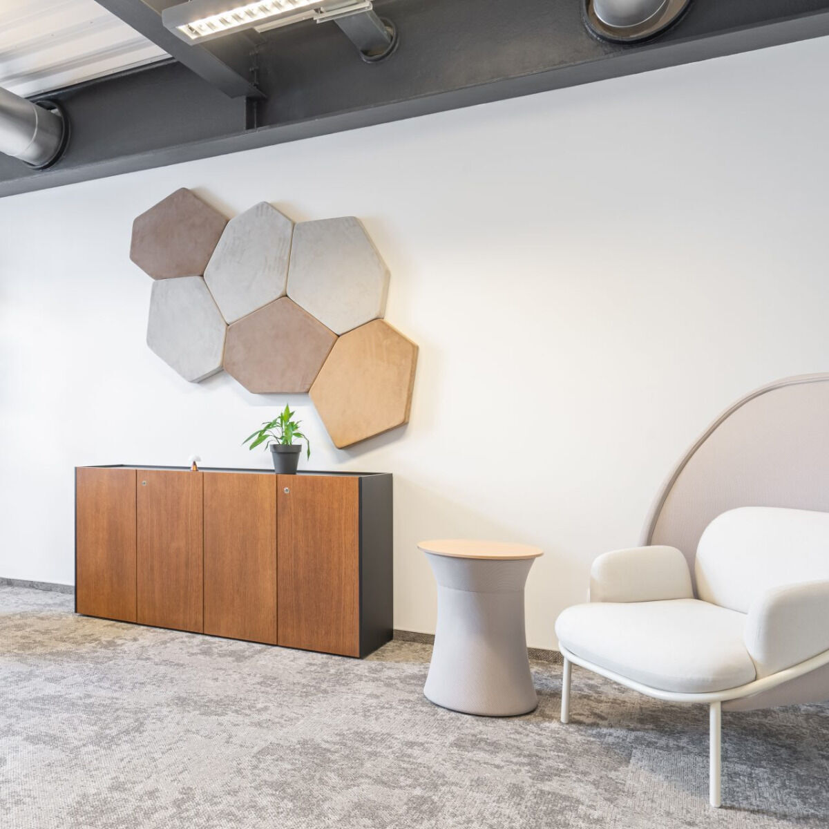 Bazalto Wall Screen