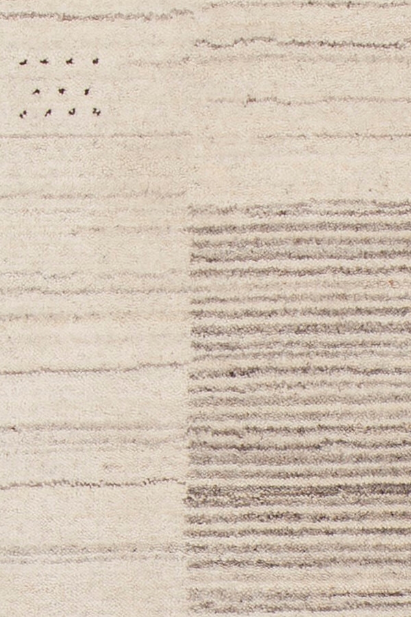 Elantra Wool Rectangular Hand-knotted Rug, 5' x 7'6"
