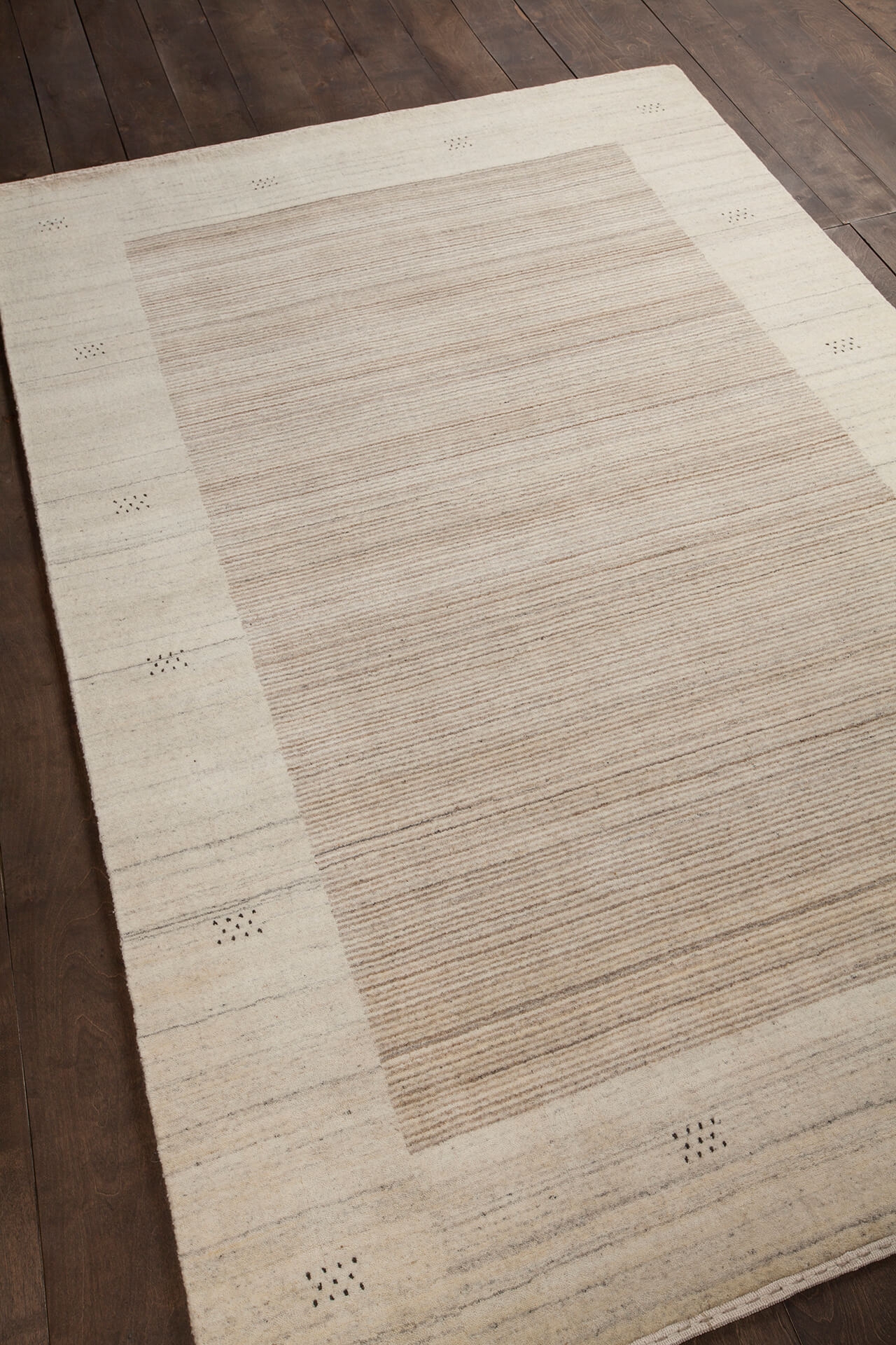 Elantra Wool Rectangular Hand-knotted Rug, 7'9" x 10'6"