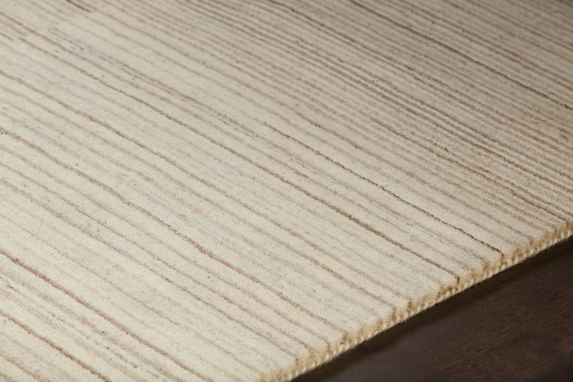 Elantra Wool Rectangular Hand-knotted Rug, 7'9" x 10'6"