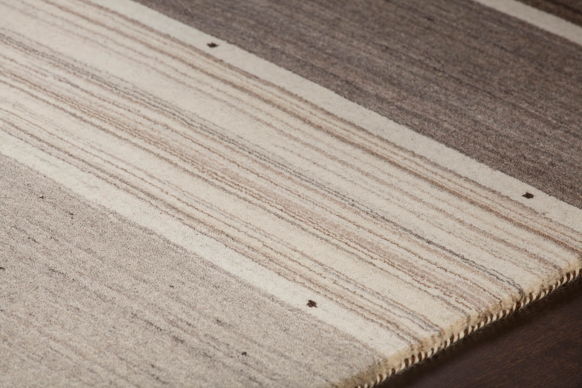 Elantra Wool Rectangular Hand-knotted Rug, 9' x 13'