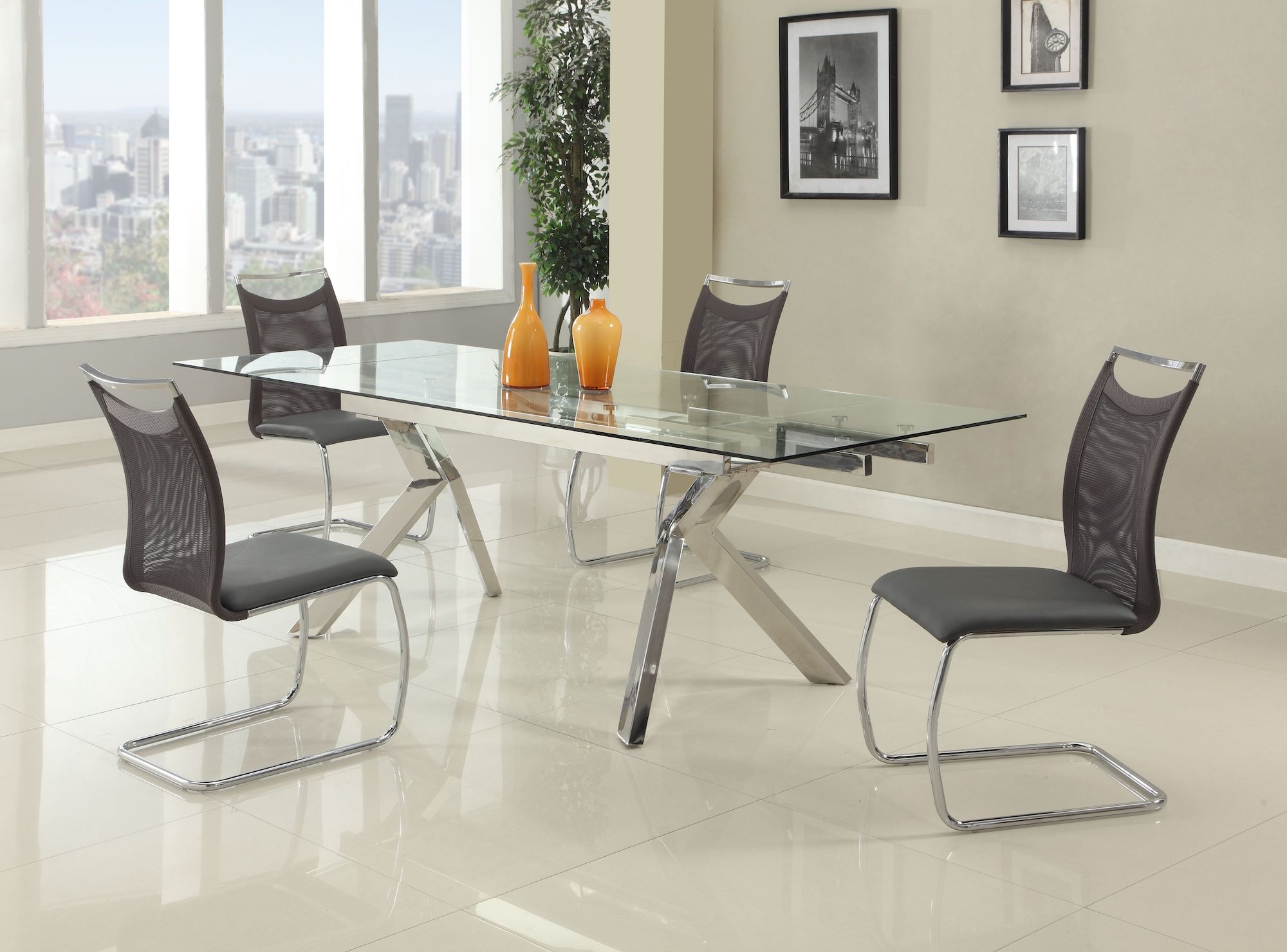 Ella Extendable Dining Room Set w/Nadine Chairs