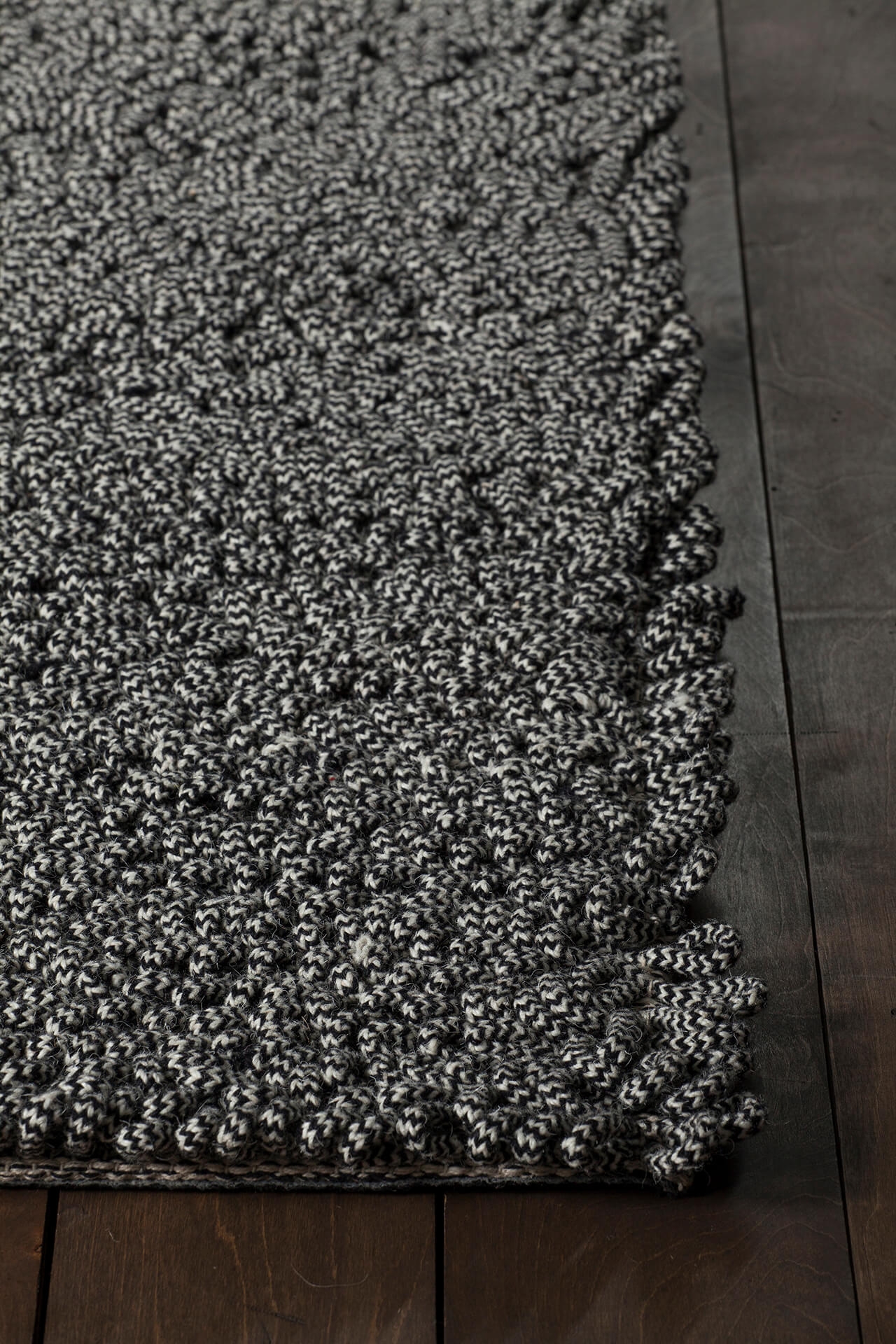 Evelyn Wool/Viscose Rectangular Hand-woven Rug, 5' x 7'6"