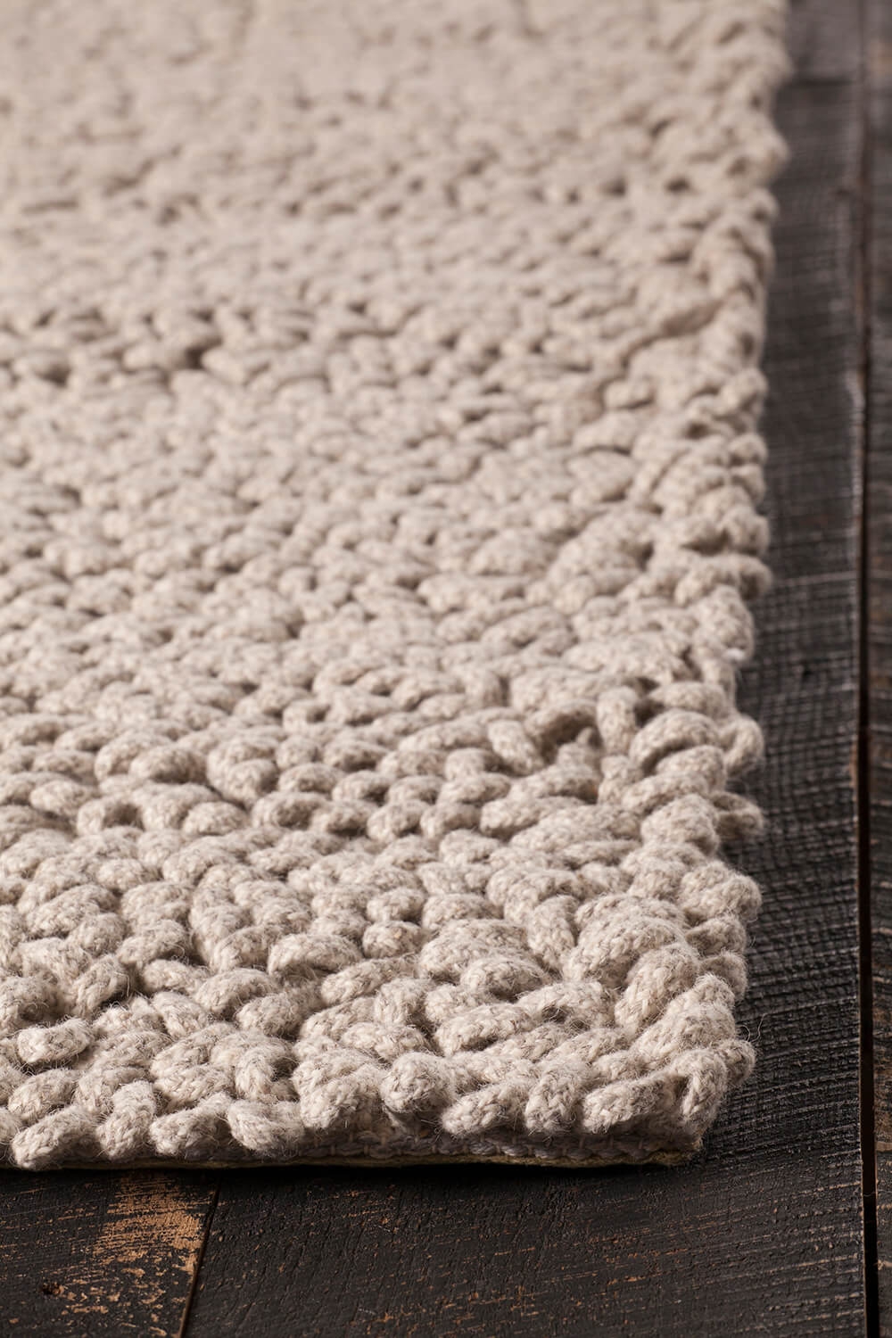 Evelyn Wool/Viscose Rectangular Hand-woven Rug, 5' x 7'6"
