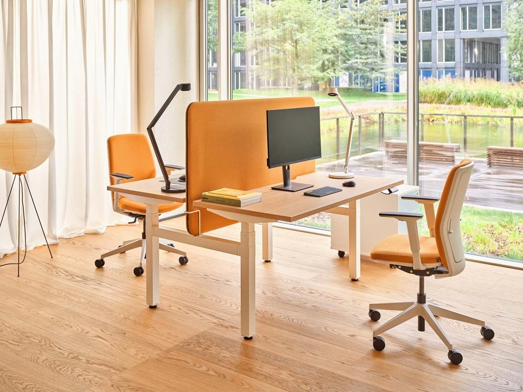 Evo Fabric Swivel Adjustable Office Chair