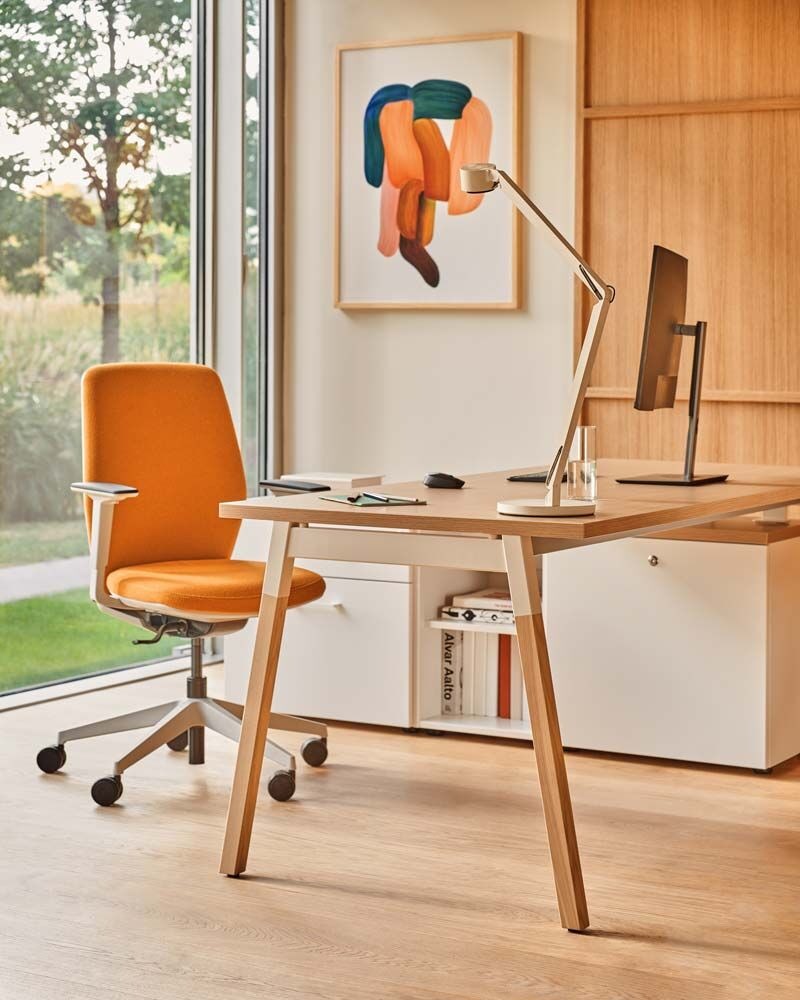Evo Fabric Swivel Adjustable Office Chair