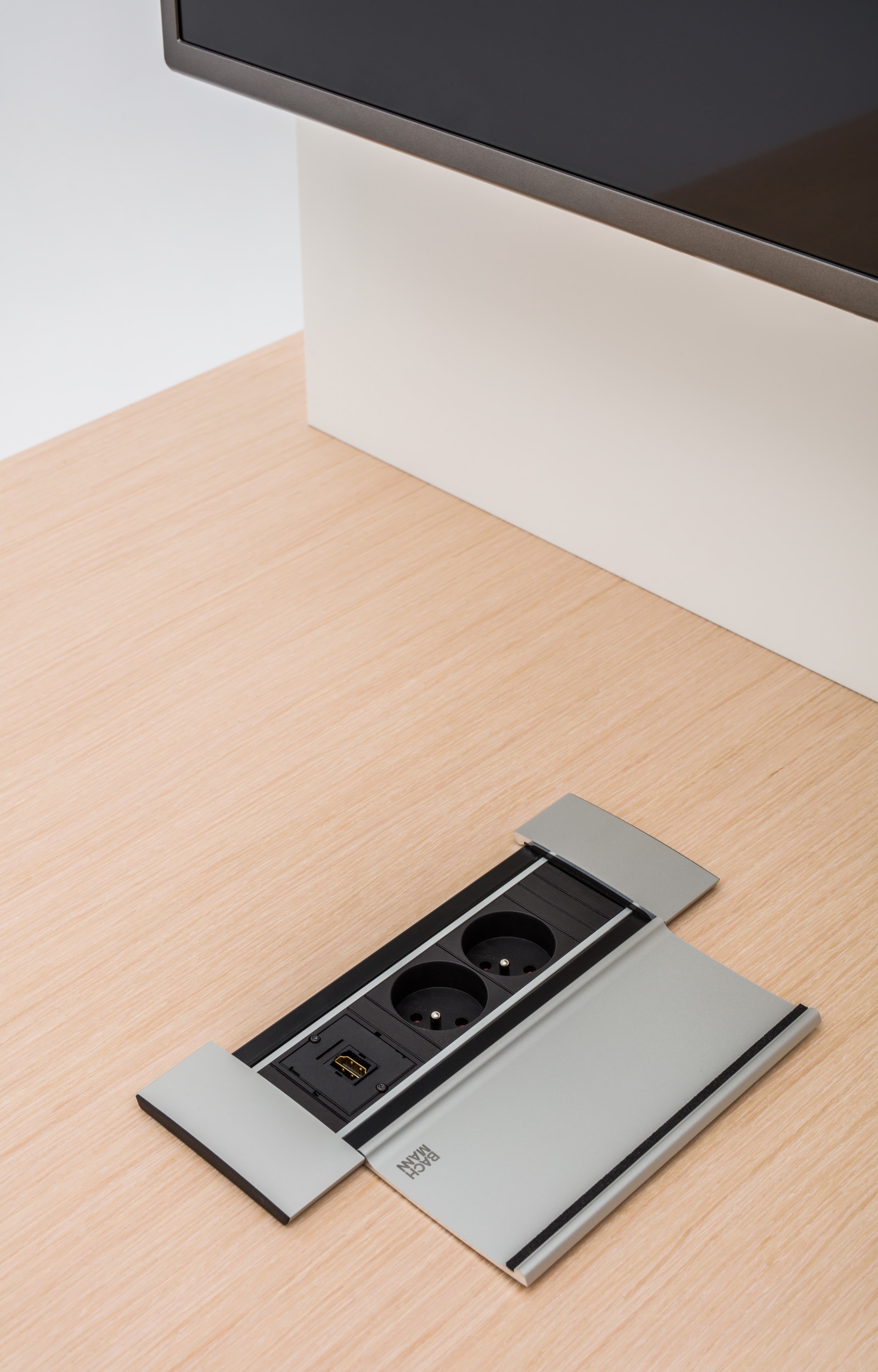 Gravity Rectangular Electric Height Adjustable Multimedia Station