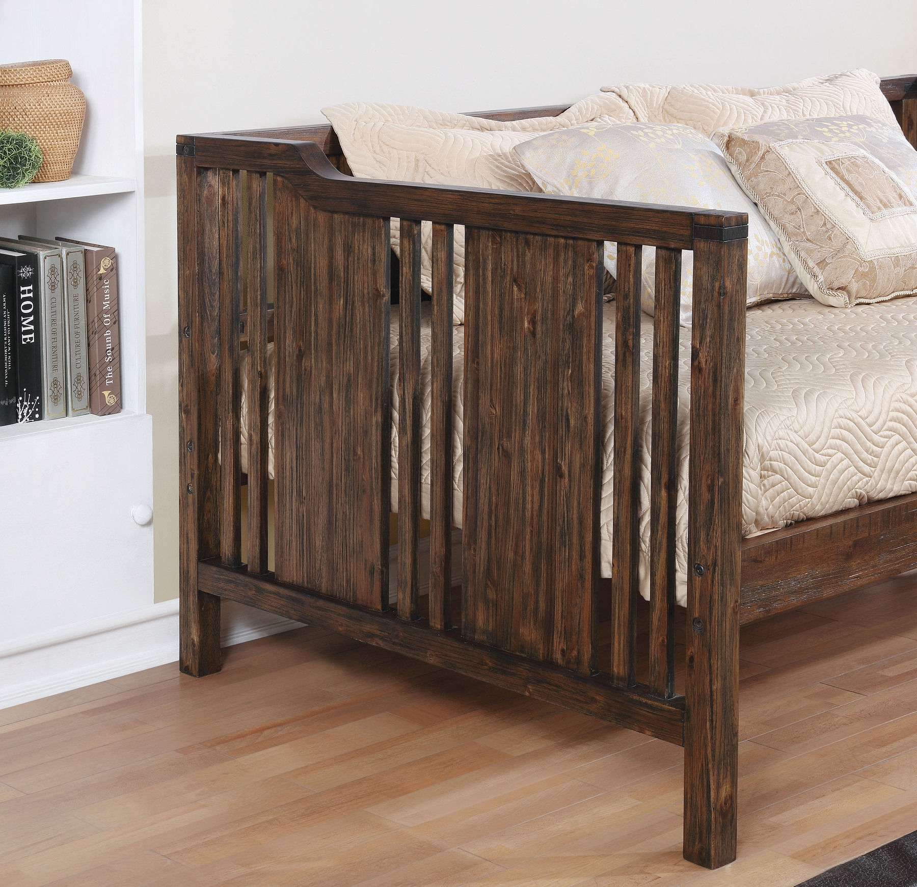 Petunia Wood Daybed, Twin Size