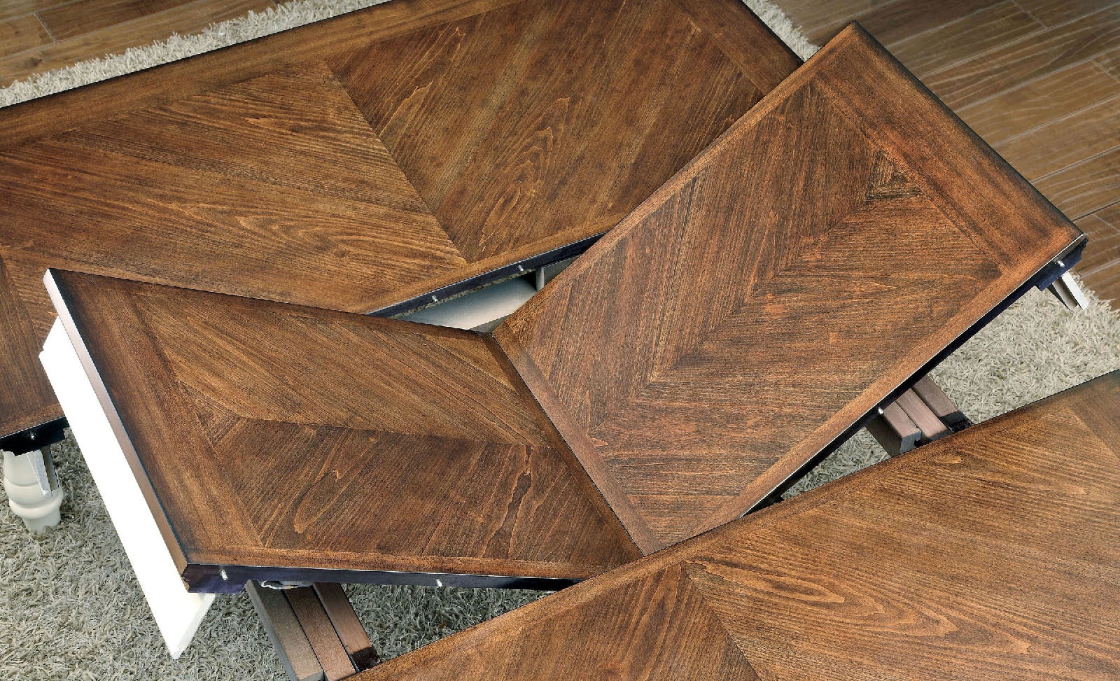 Harrisburg Wood Extendable Dining Table