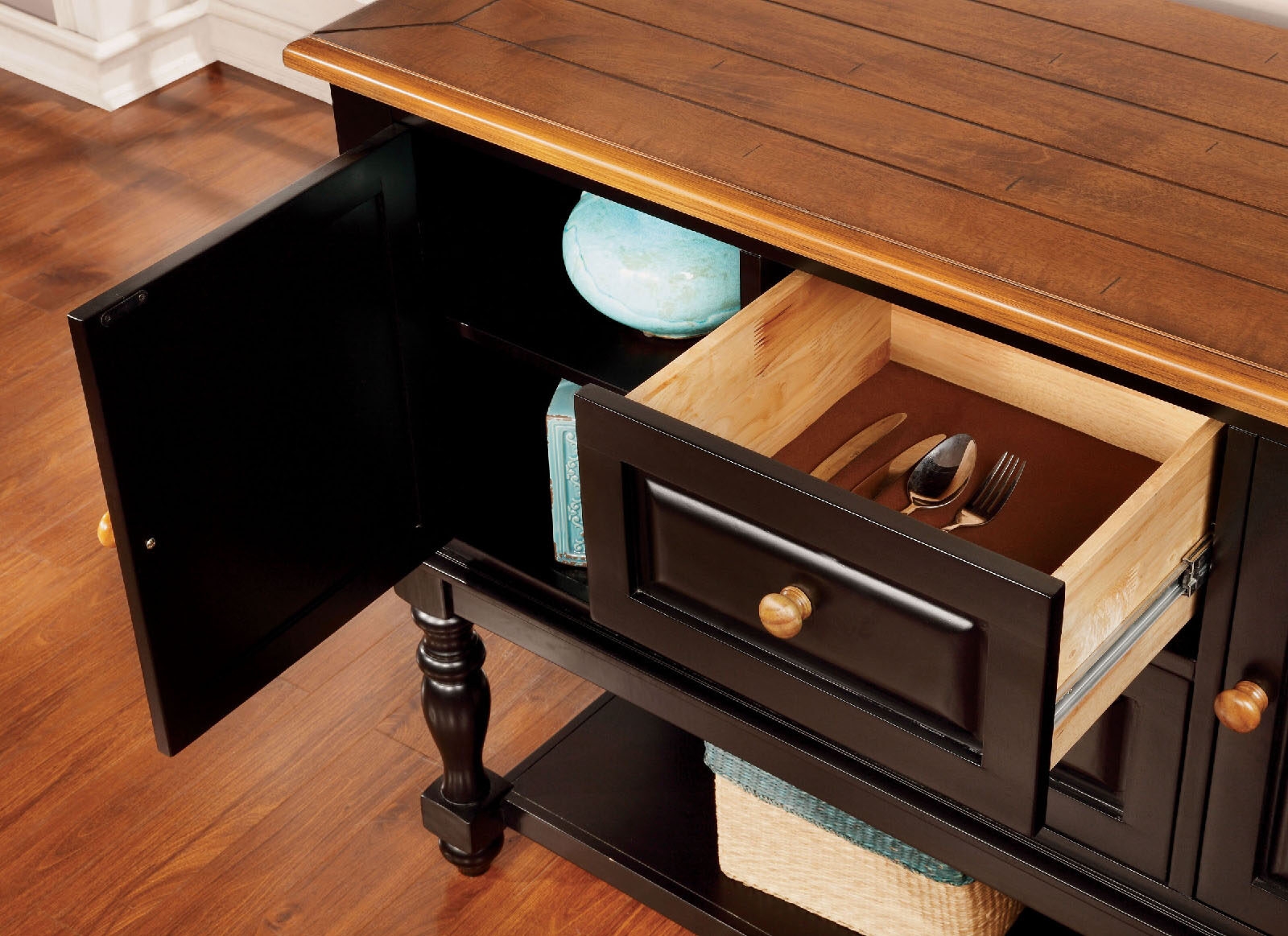 Mayville Wood Server w/2 Doors & 2 Drawers