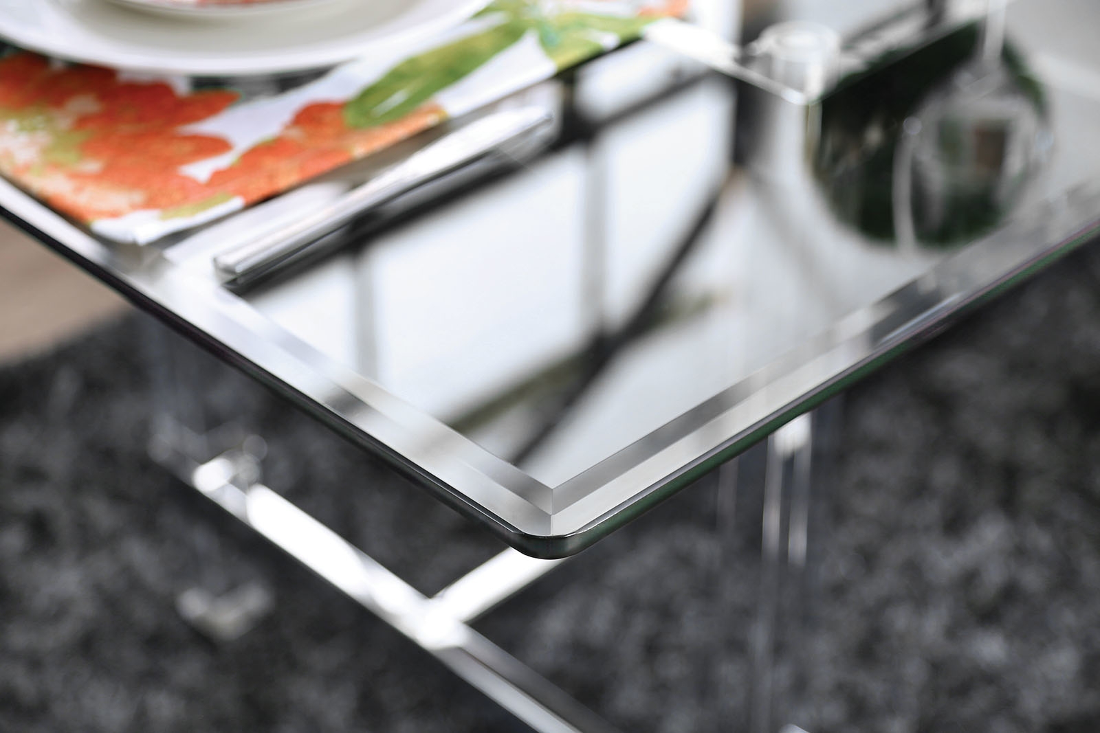 Casper Acrylic/Glass/Metal Dining Set
