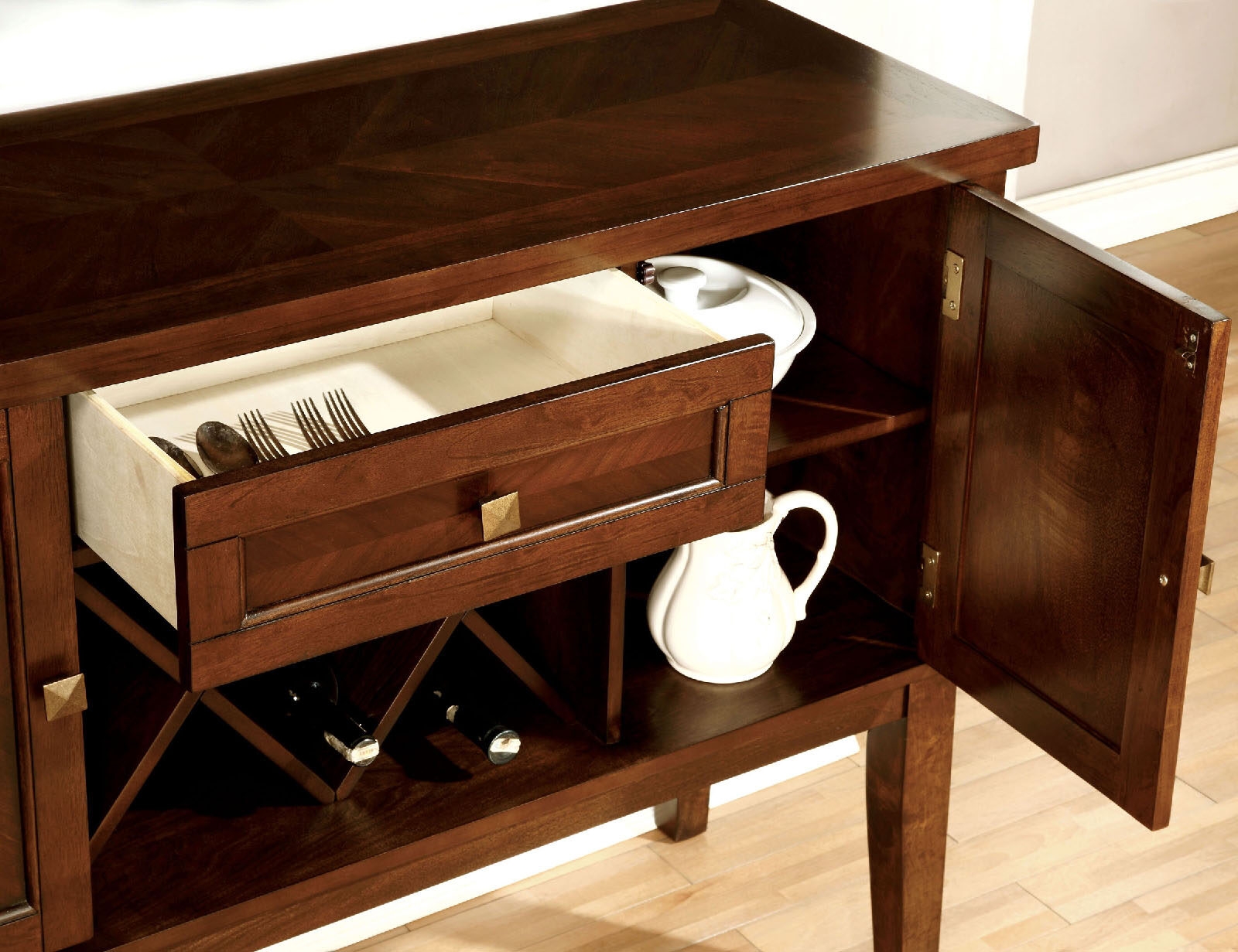 Hillsview Wood Server w/2 Doors, Drawer & Wine Storage