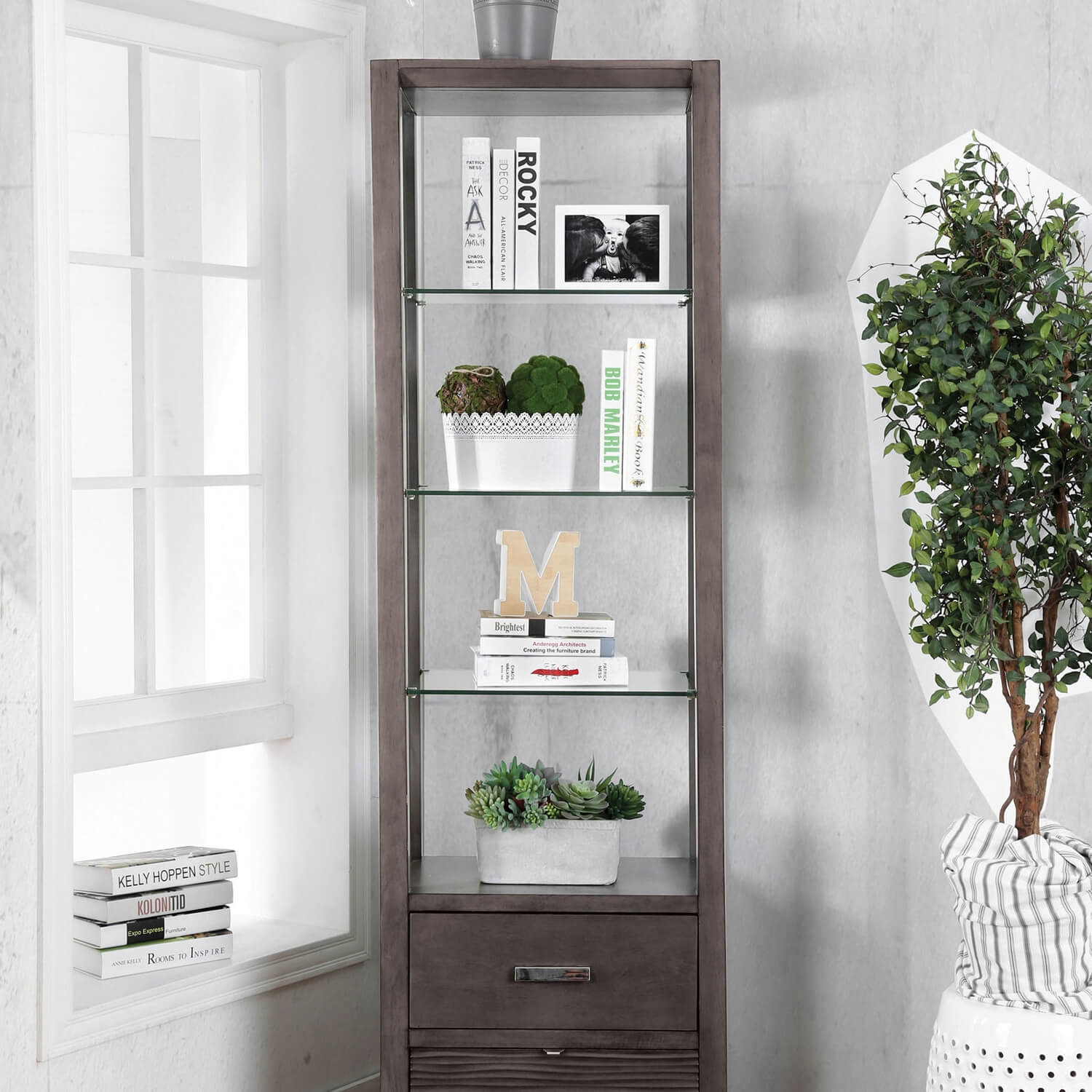 Tienen Wood/Glass Pier Cabinet