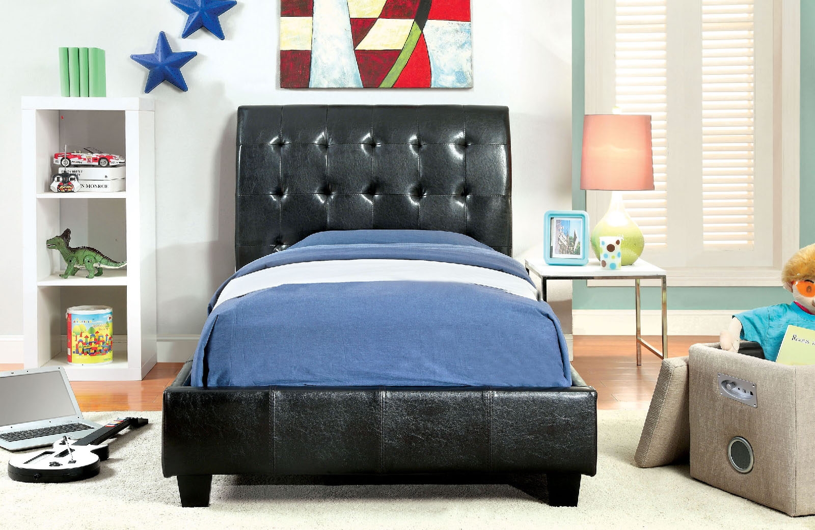 Hendrik Leatherette/Wood Tufted Platform Bed w/Speakers, Twin Size