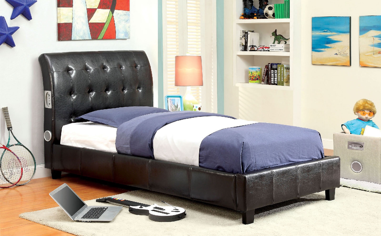 Hendrik Leatherette/Wood Tufted Platform Bed w/Speakers