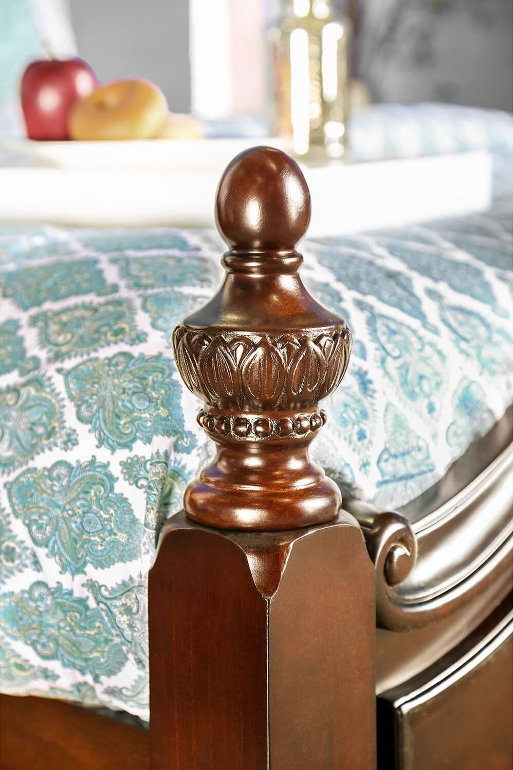 Mandura Wood Low Post Bed