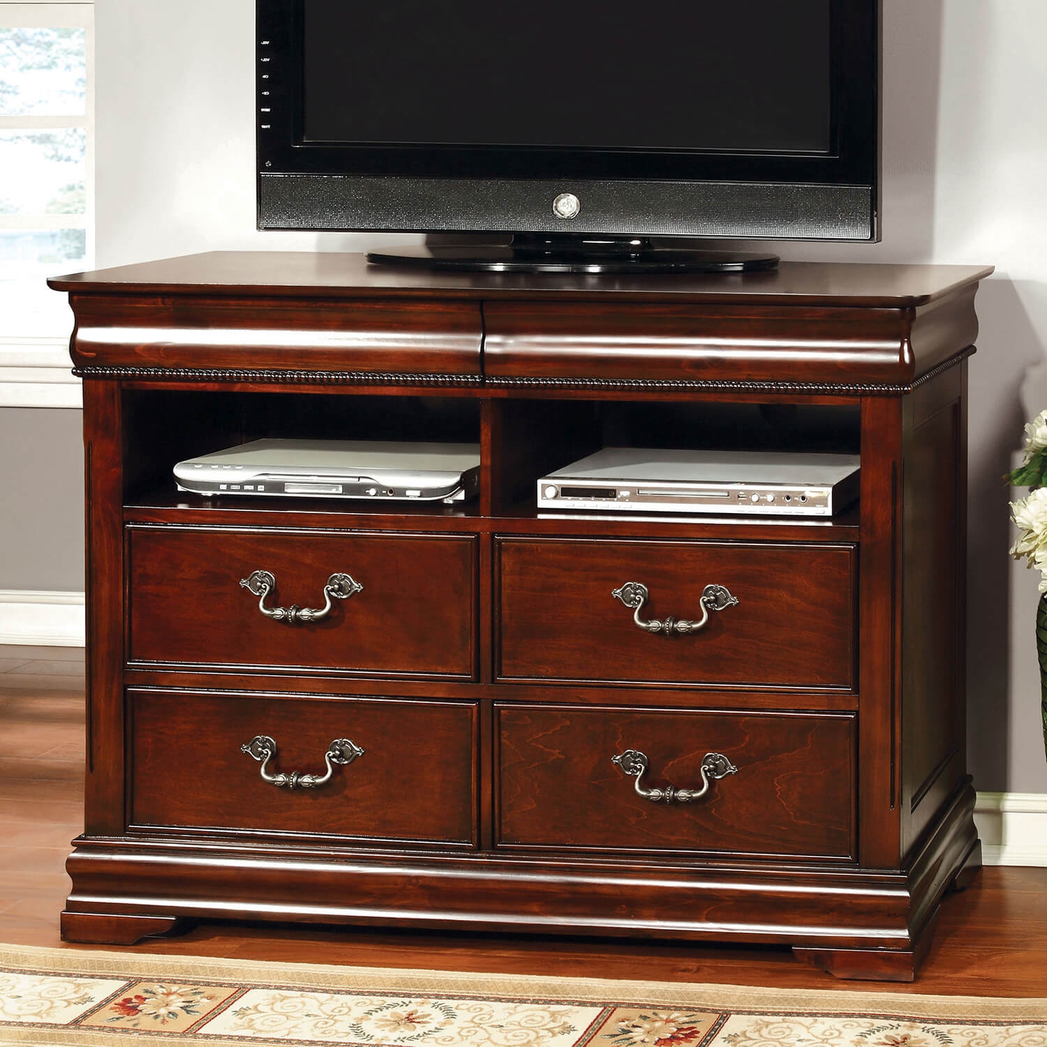 Mandura Wood Low Post Bedroom Set