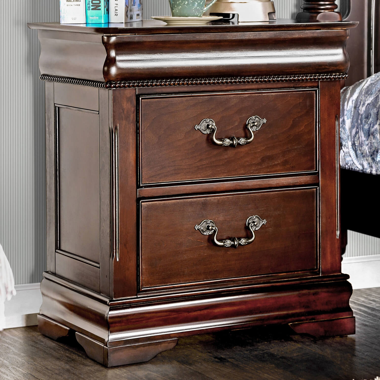 Mandura Wood Low Post Bedroom Set