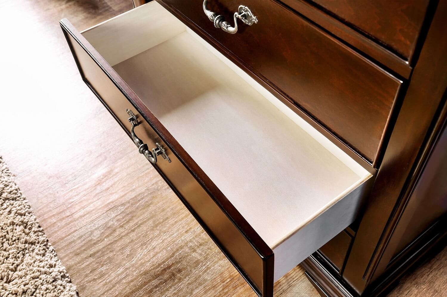 Mandura Wood Chest w/5 Drawers