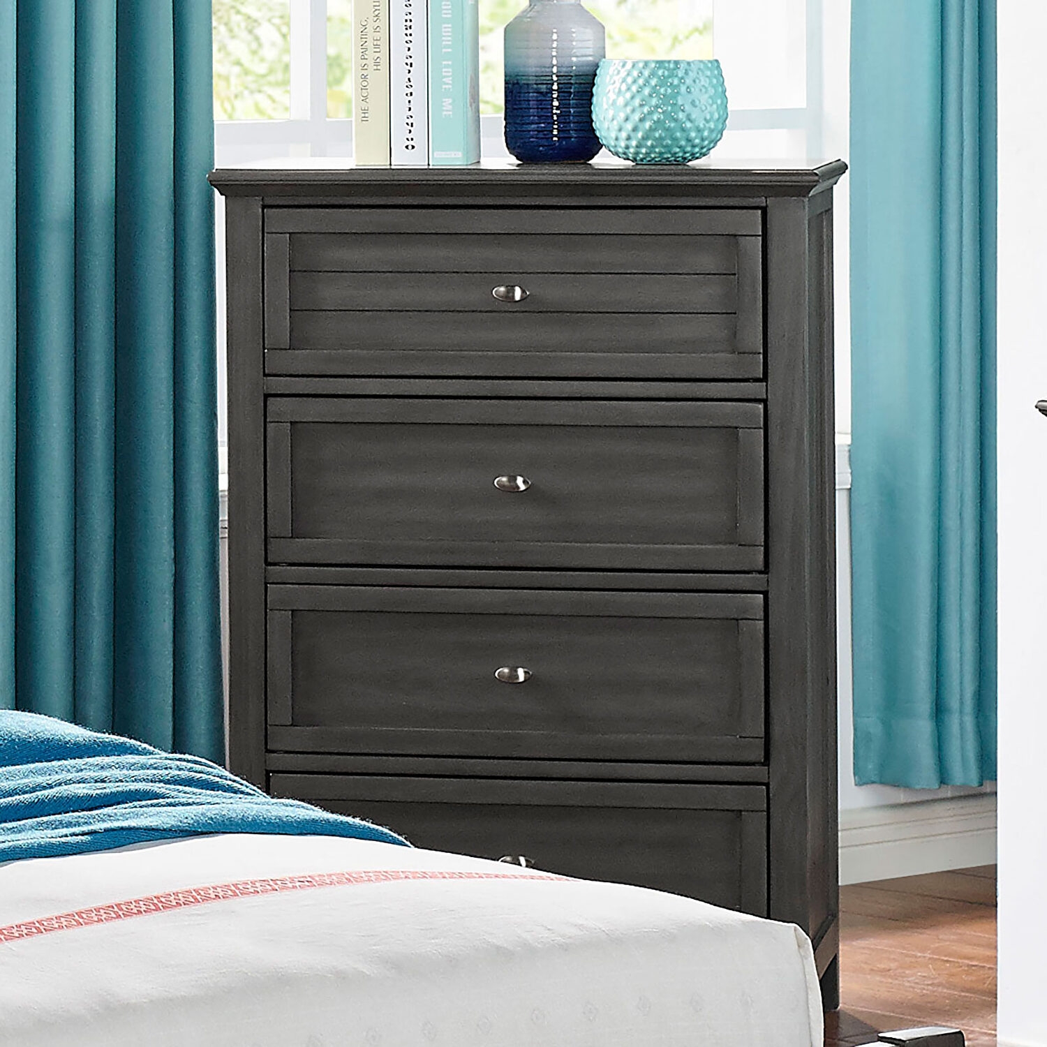 Brogan Wood Chest w/4 Drawers