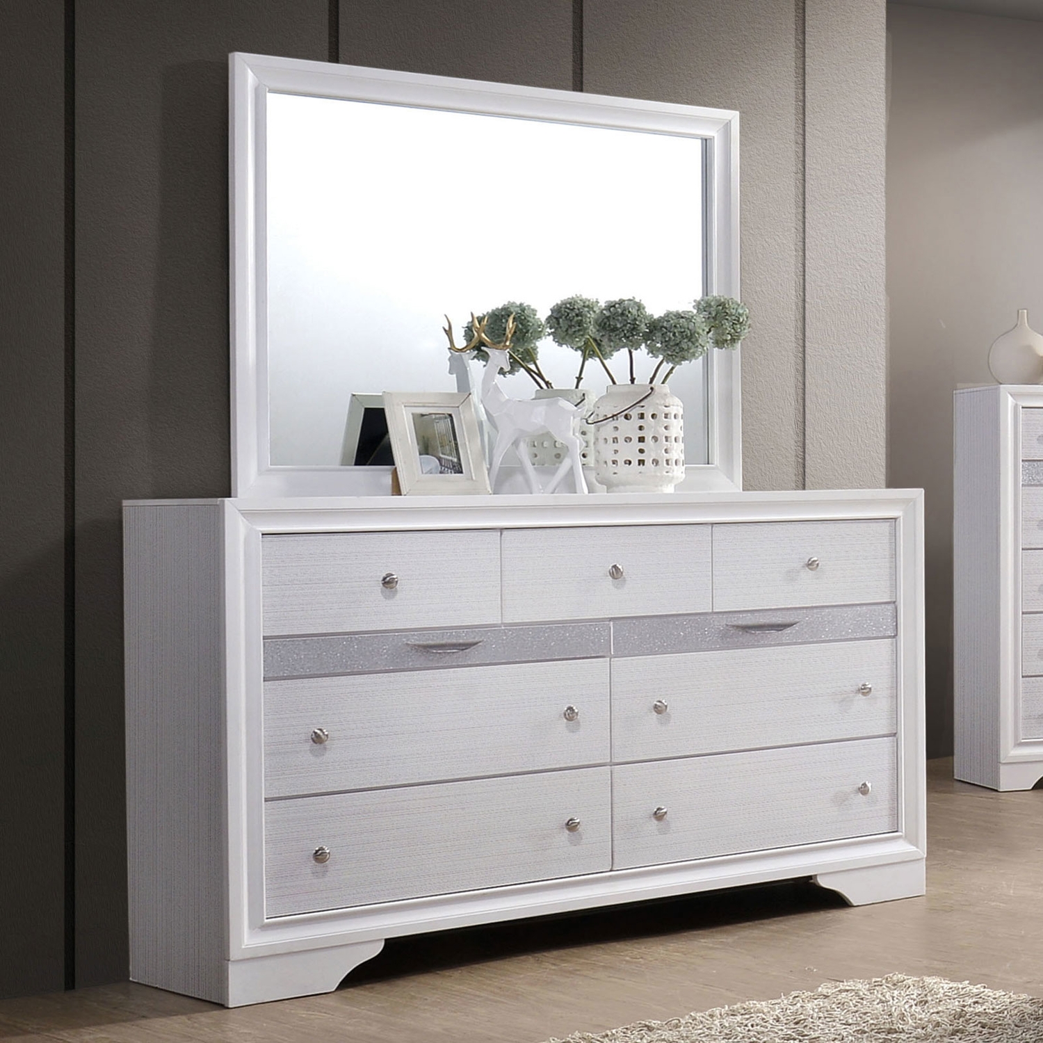 Chrissy Wood Storage Panel Bedroom Set