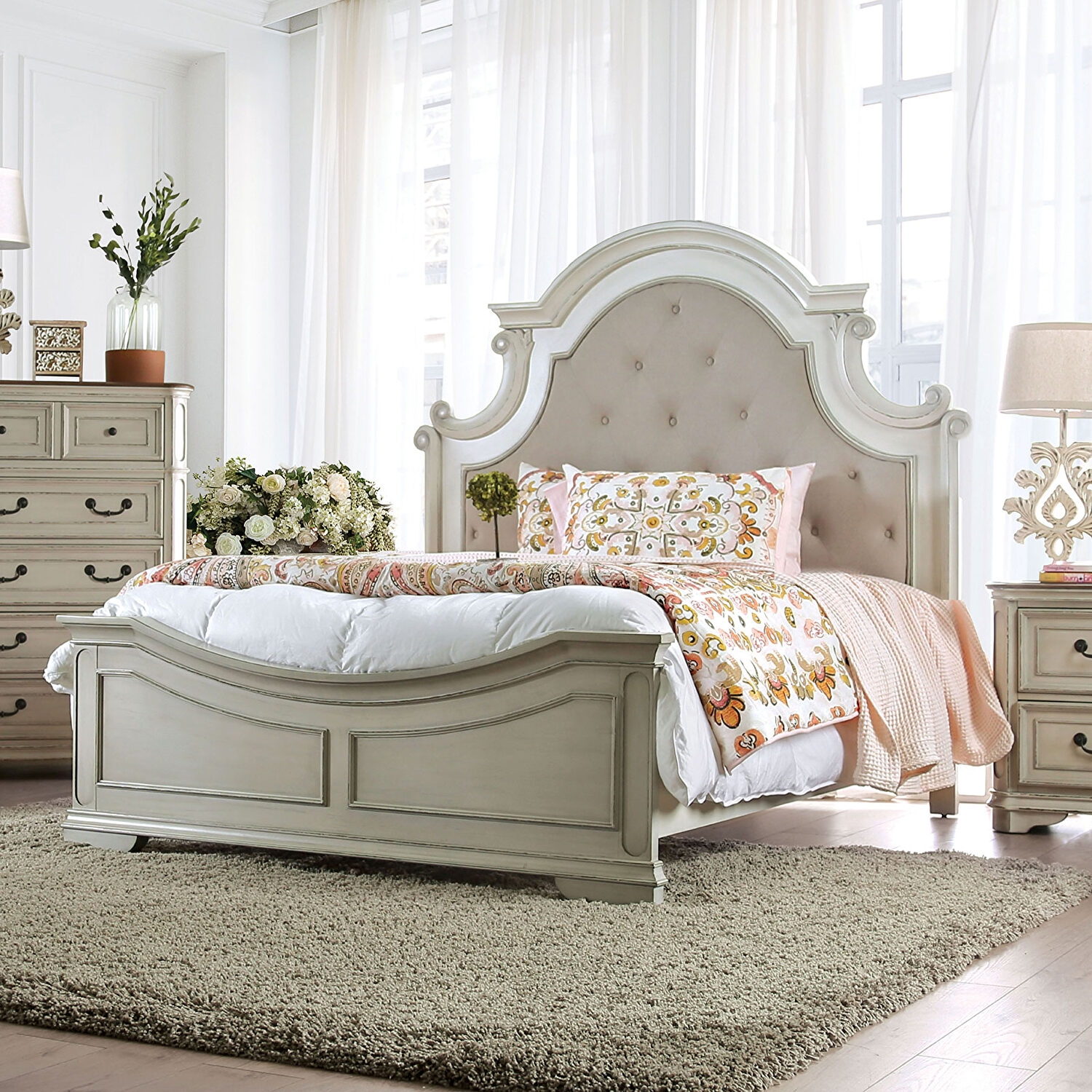 Pembroke Fabric/Wood Tufted Panel Bedroom Set