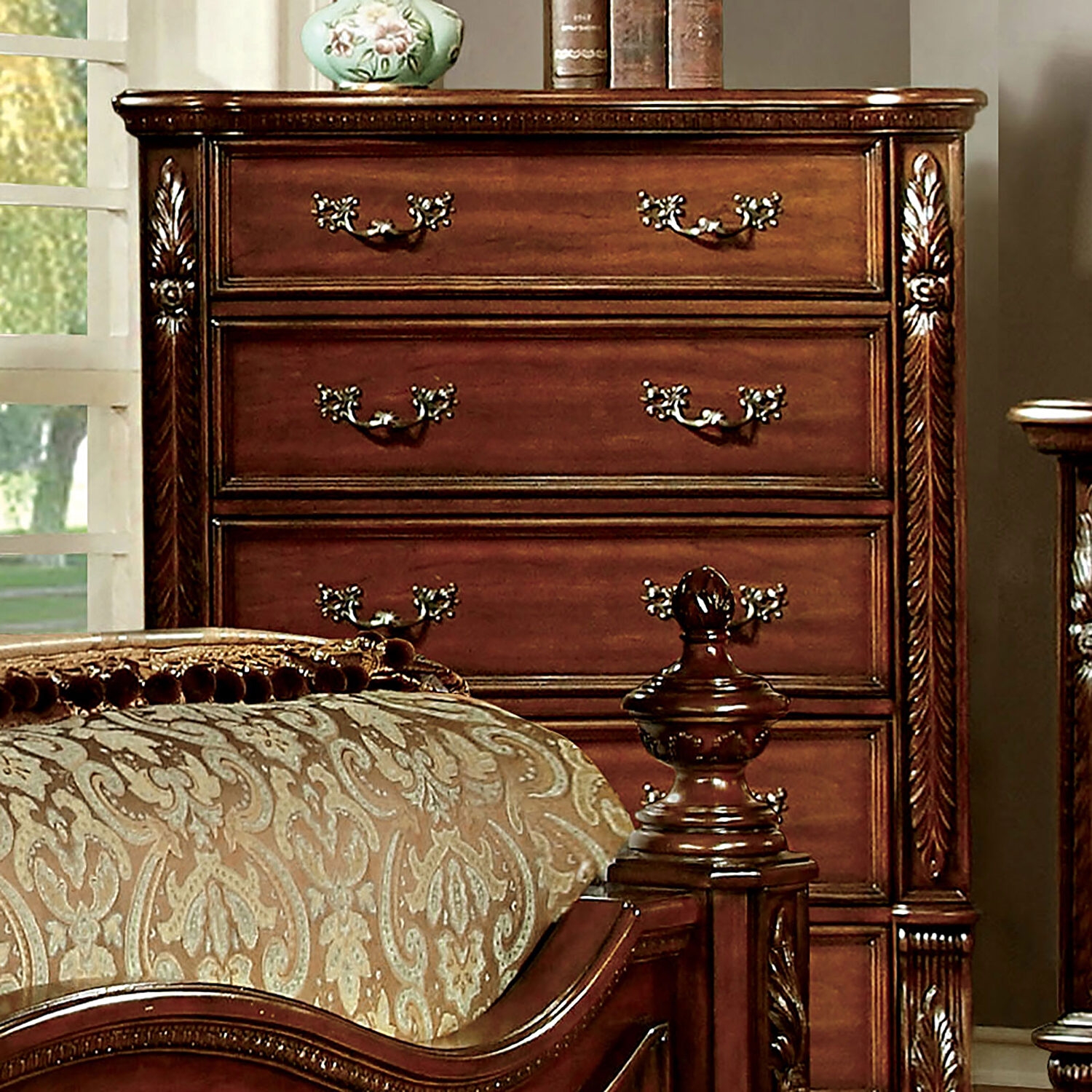Flandreau Leatherette/Wood Panel Bedroom Set