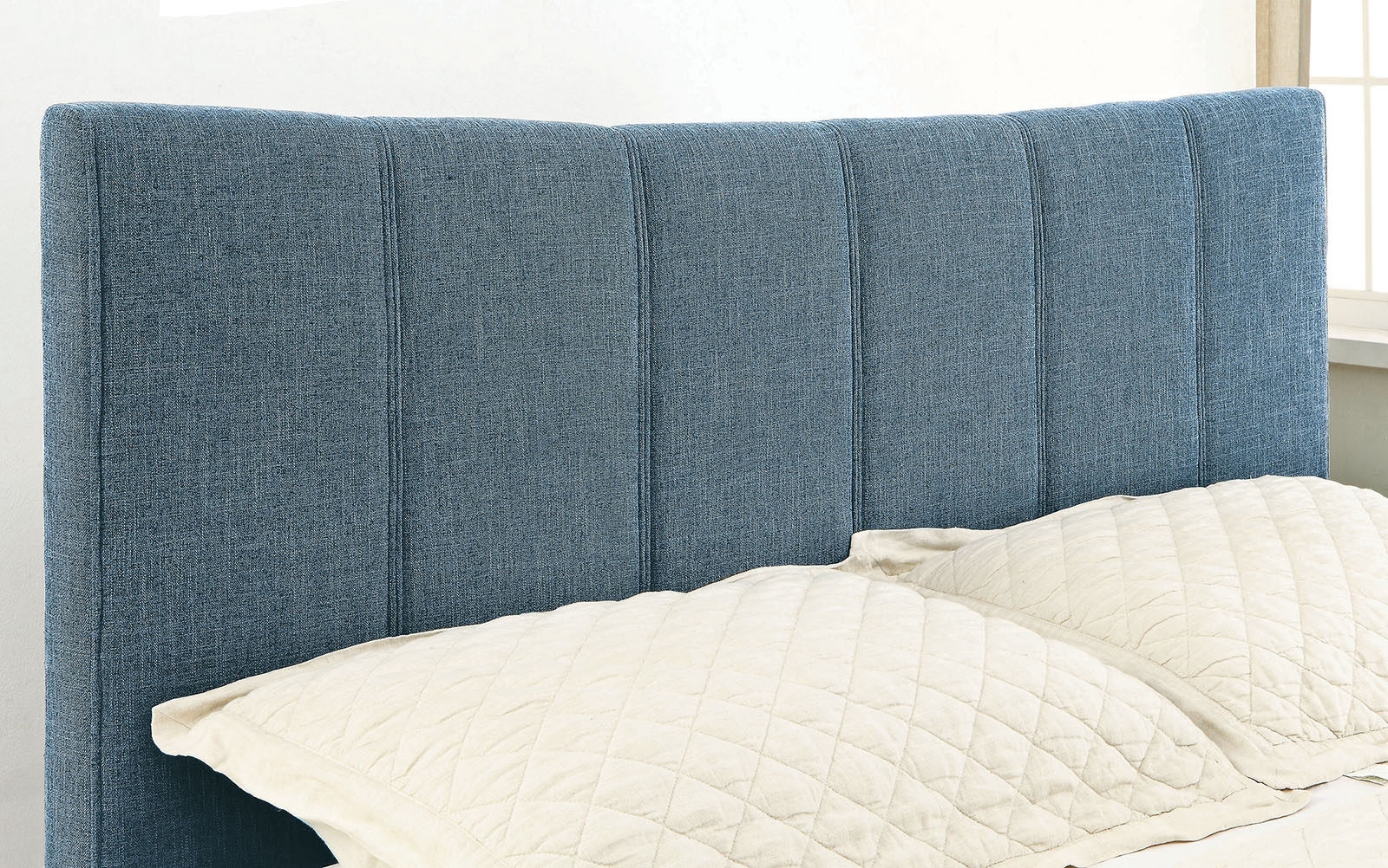 Ennis Fabric/Wood Platfrom Bed, Queen Size