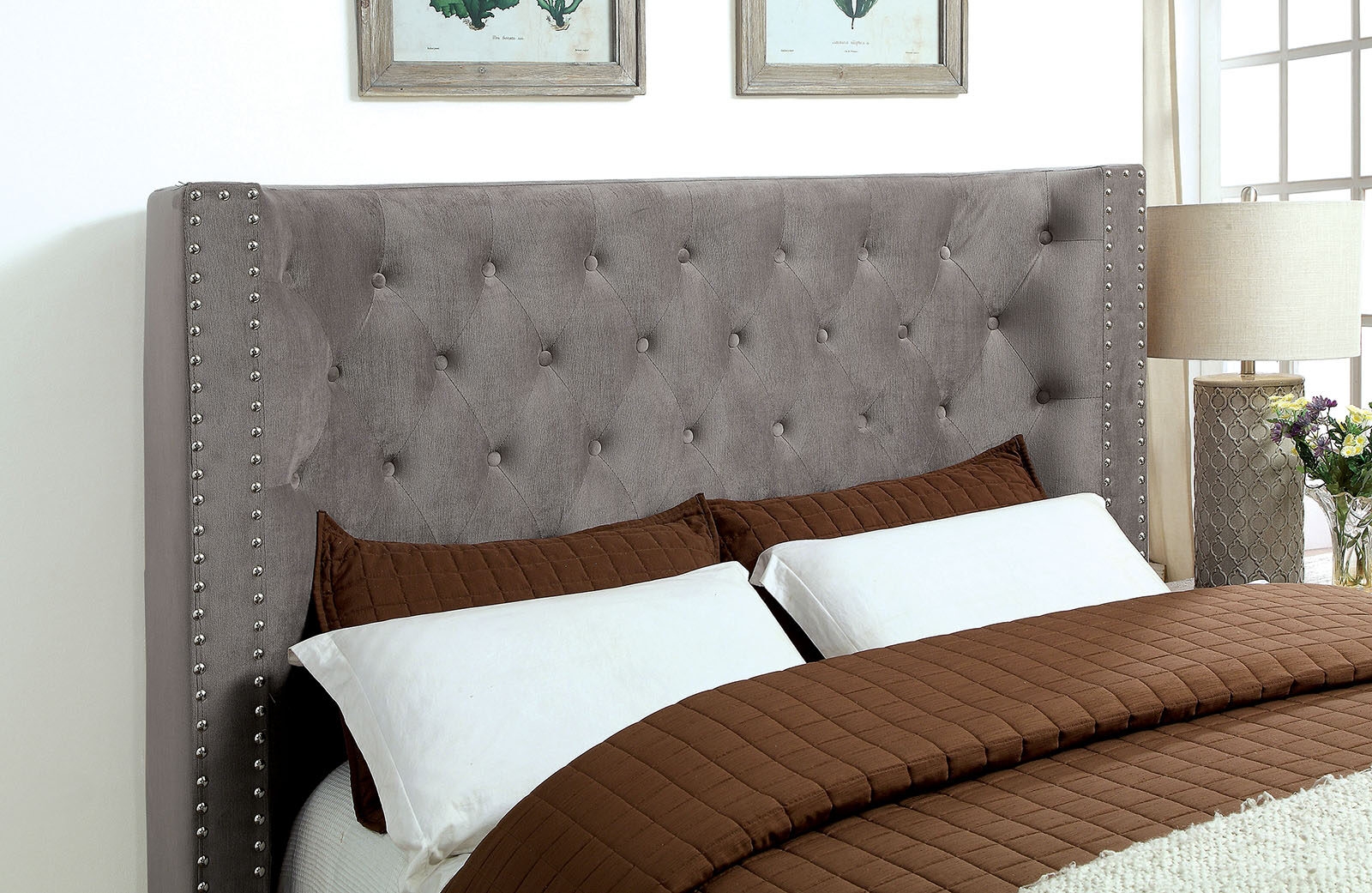 Cayla Fabric/Wood Tufted Platform Bed