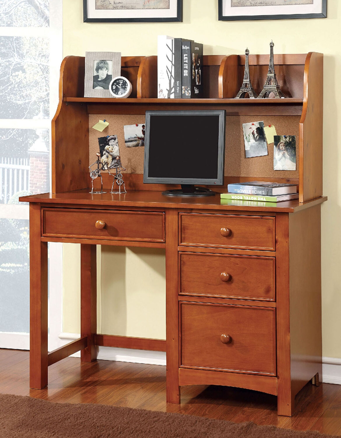Omnus Wood Desk w/4 Drawers & Hutch