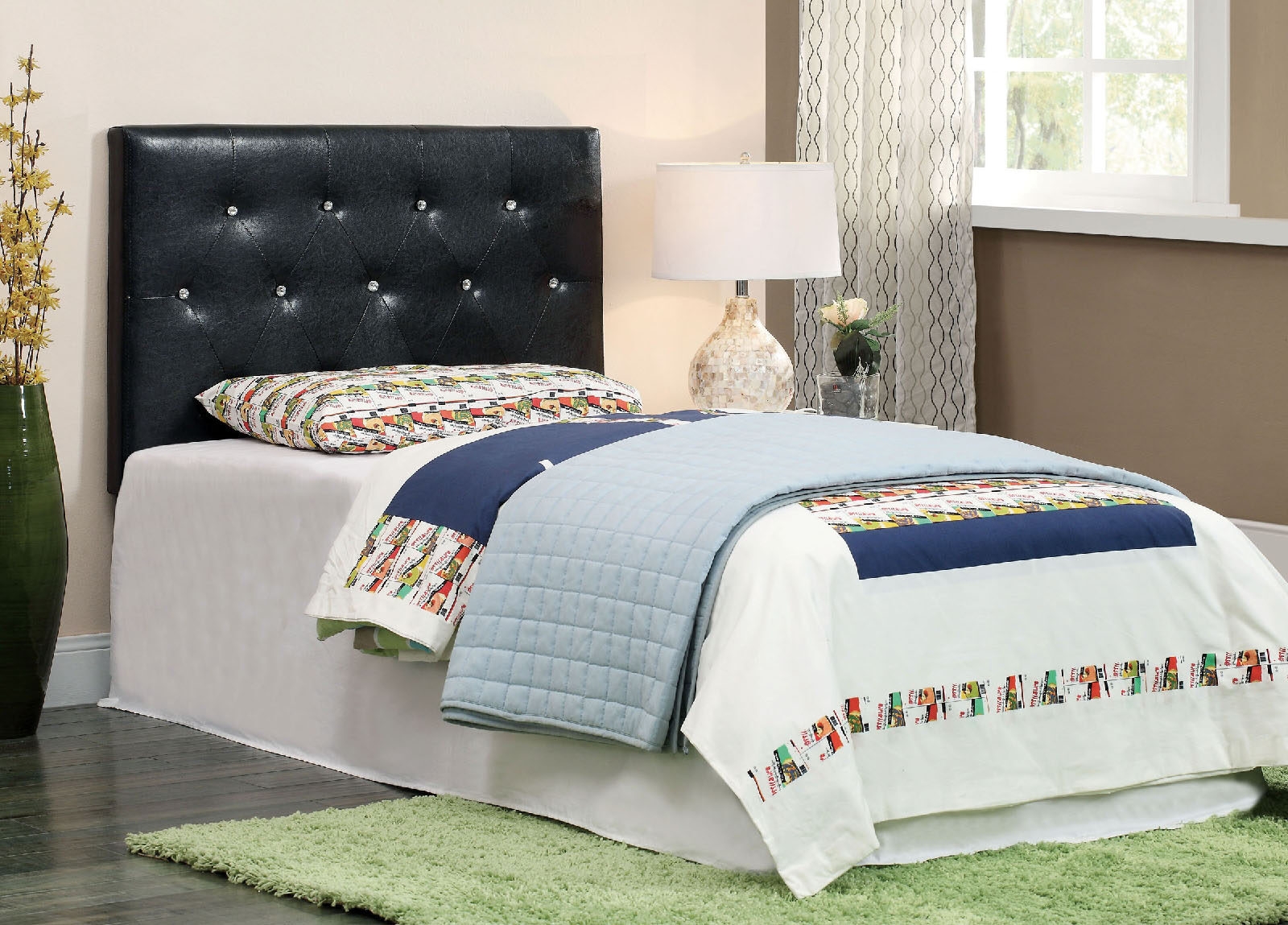 Velen Fabric/Leatherette/Wood Platform Tufted Bed