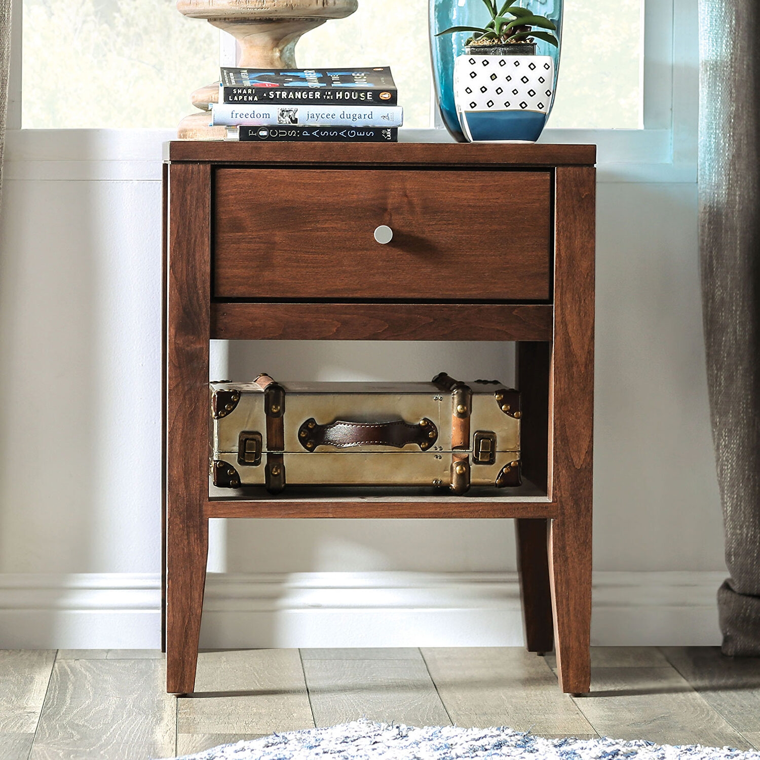 Willamette Wood Nightstand w/Drawer & Open Shelf