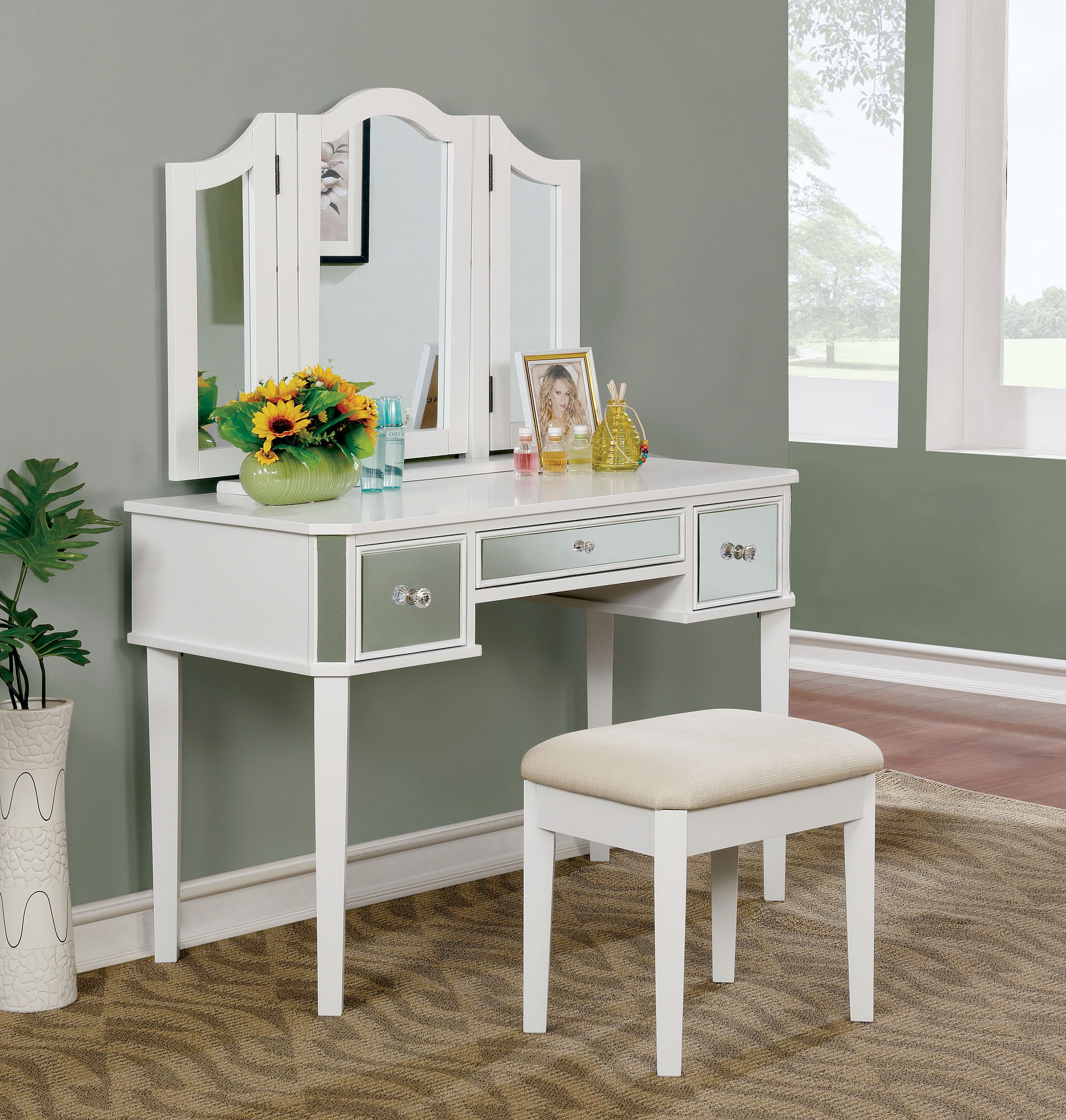 Clarisse Wood/Mirror Storage Vanity Dresser w/3 Drawers, Mirror & Stool