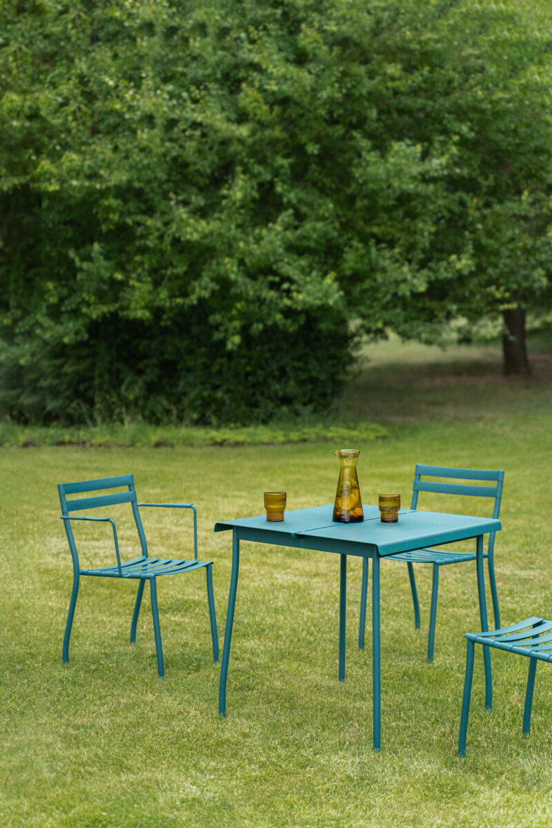 Flaner Square Metal Cafe Table