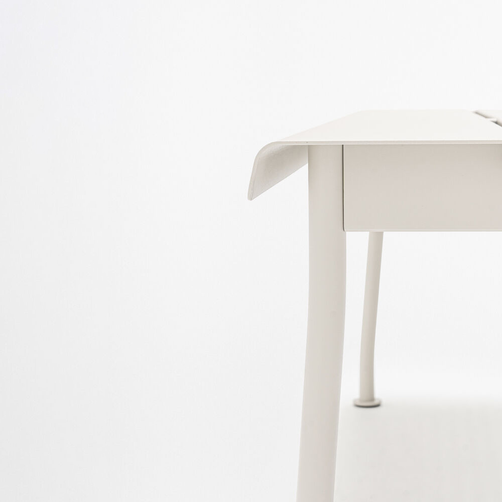 Flaner Outdoor Bench