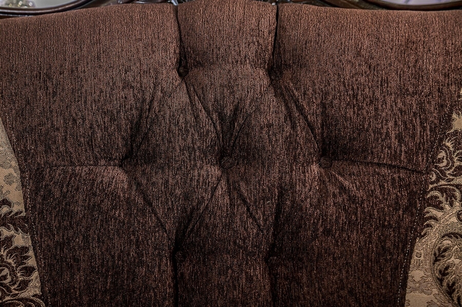 Ronja Chenille Fabric Button Tufted Sofa