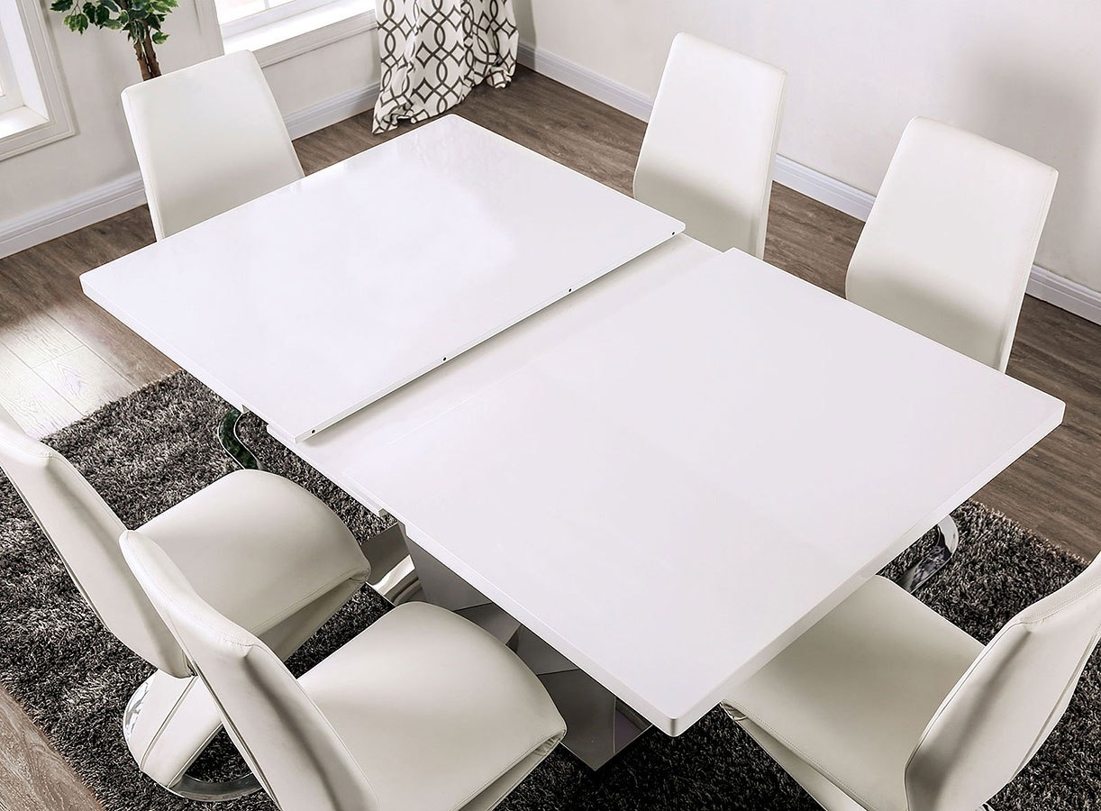Zain Wood Extendable Dining Set