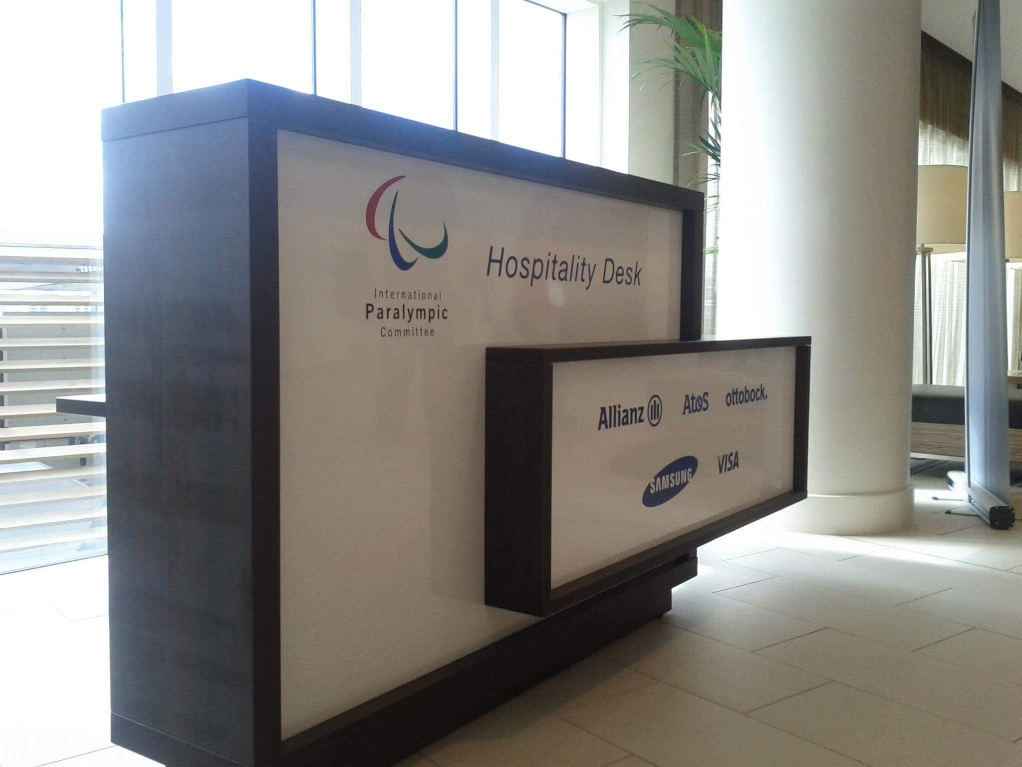 FORO Reception Desk, Right Facing Counter, ADA Compliance