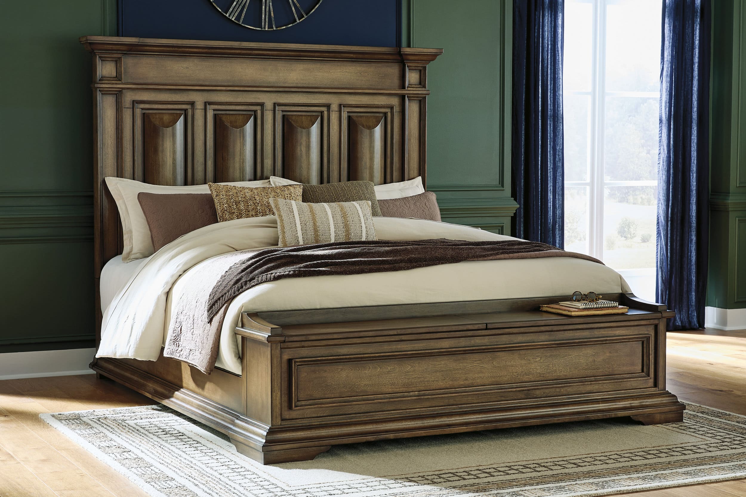 Frantanna Wood Panel Storage Bed, Queen Size