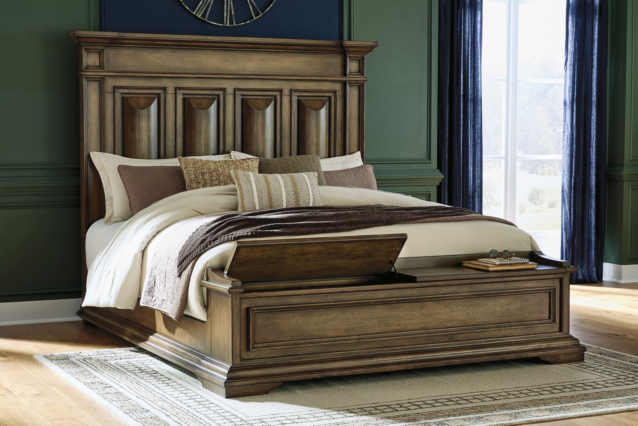 Frantanna Wood Panel Storage Bed, Queen Size