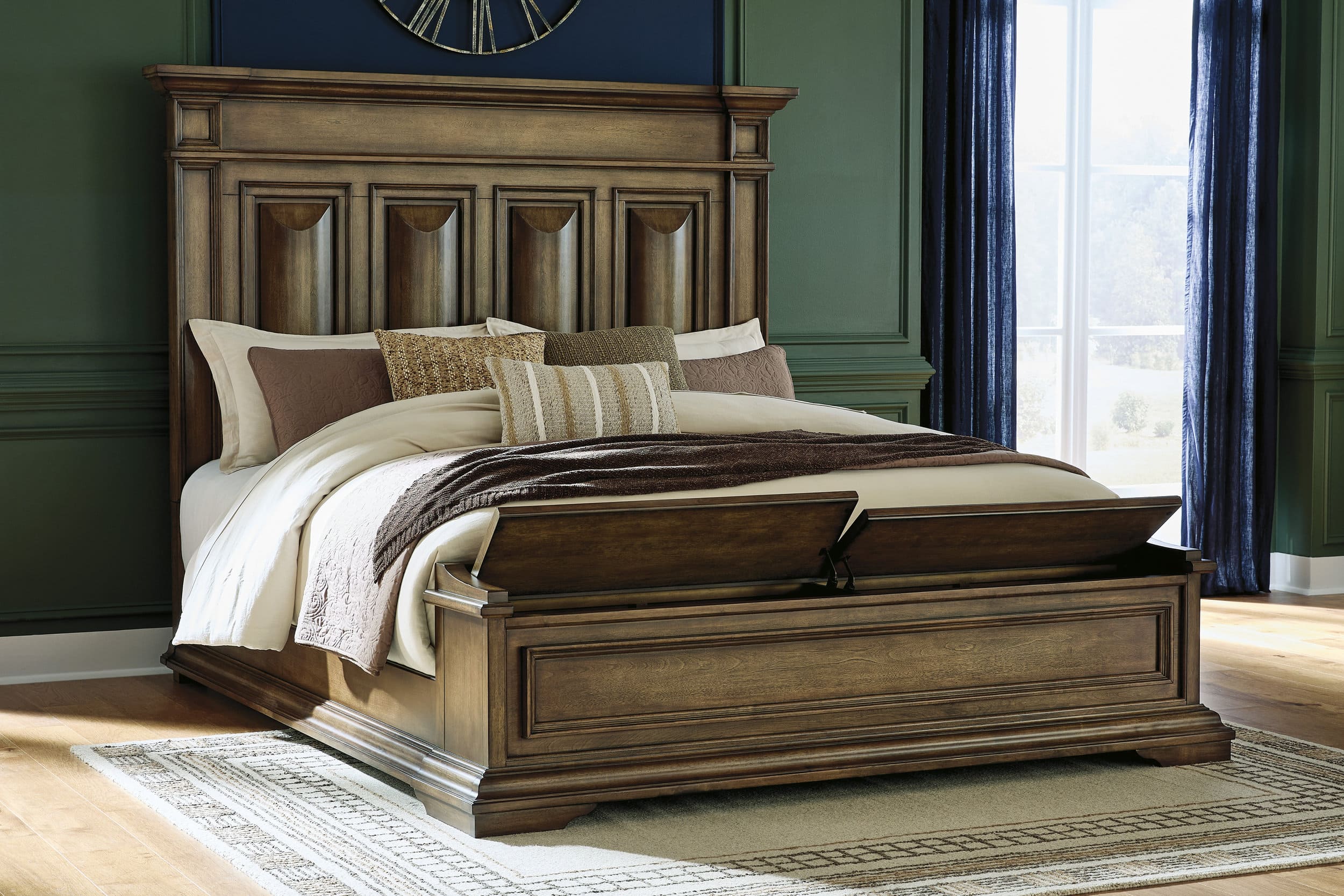 Frantanna Wood Panel Storage Bed, King Size