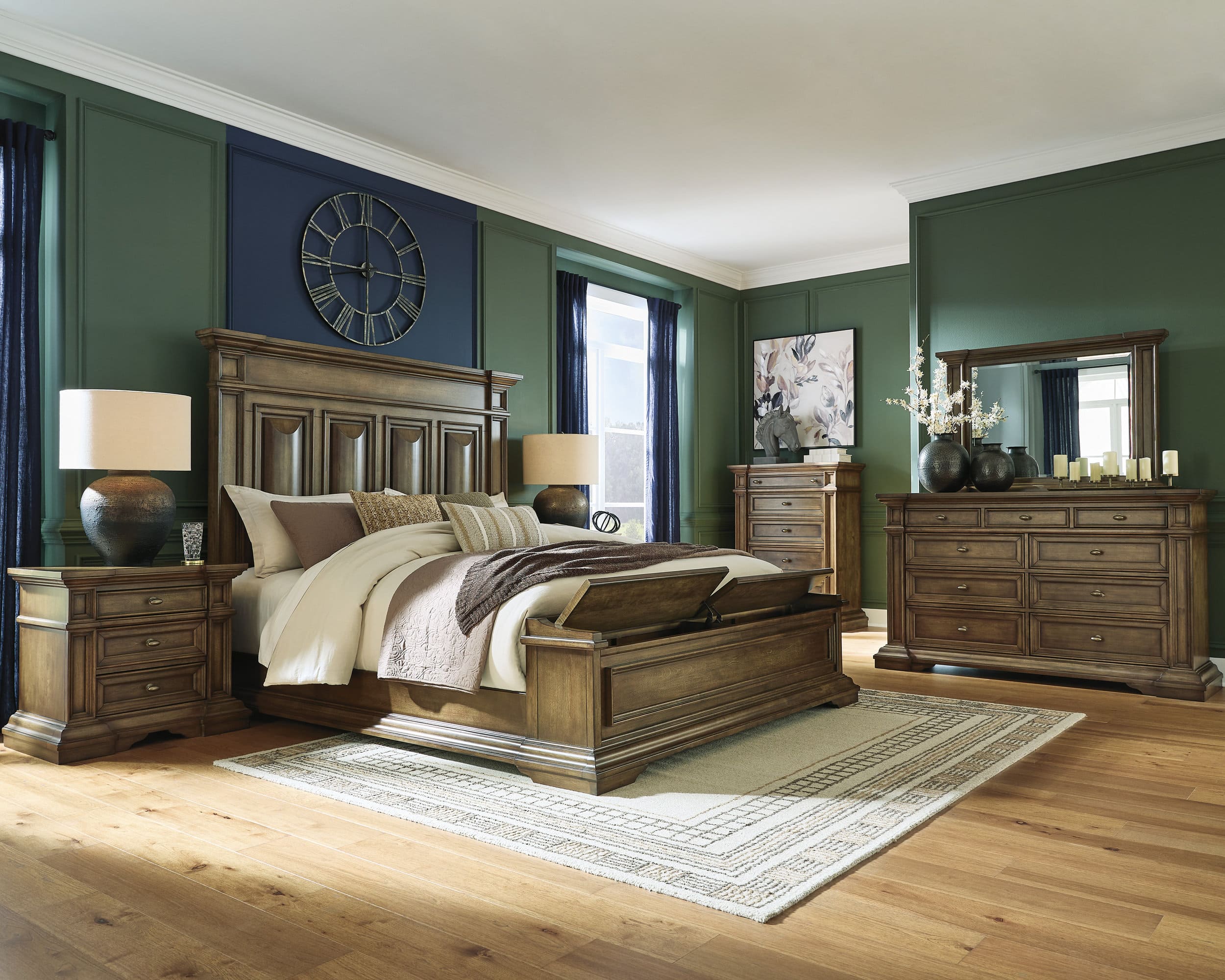 Frantanna Wood Panel Storage Bed, Queen Size