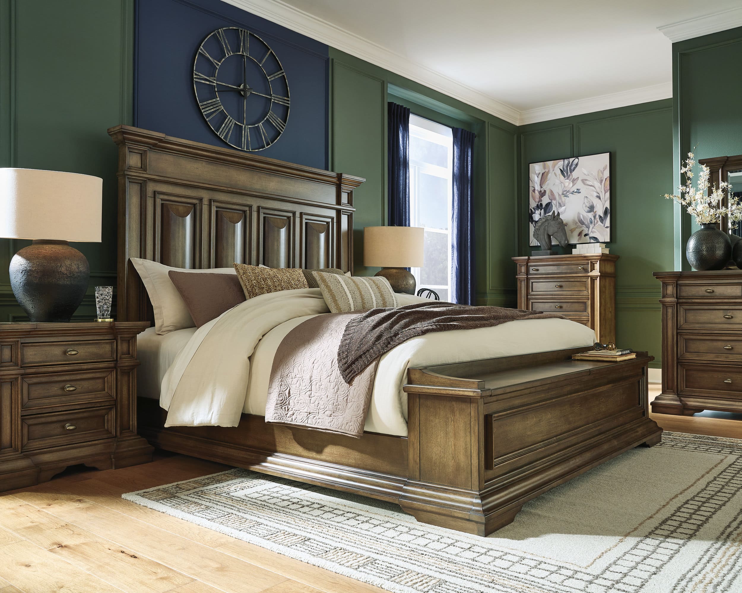 Frantanna Wood Panel Storage Bed, California King Size